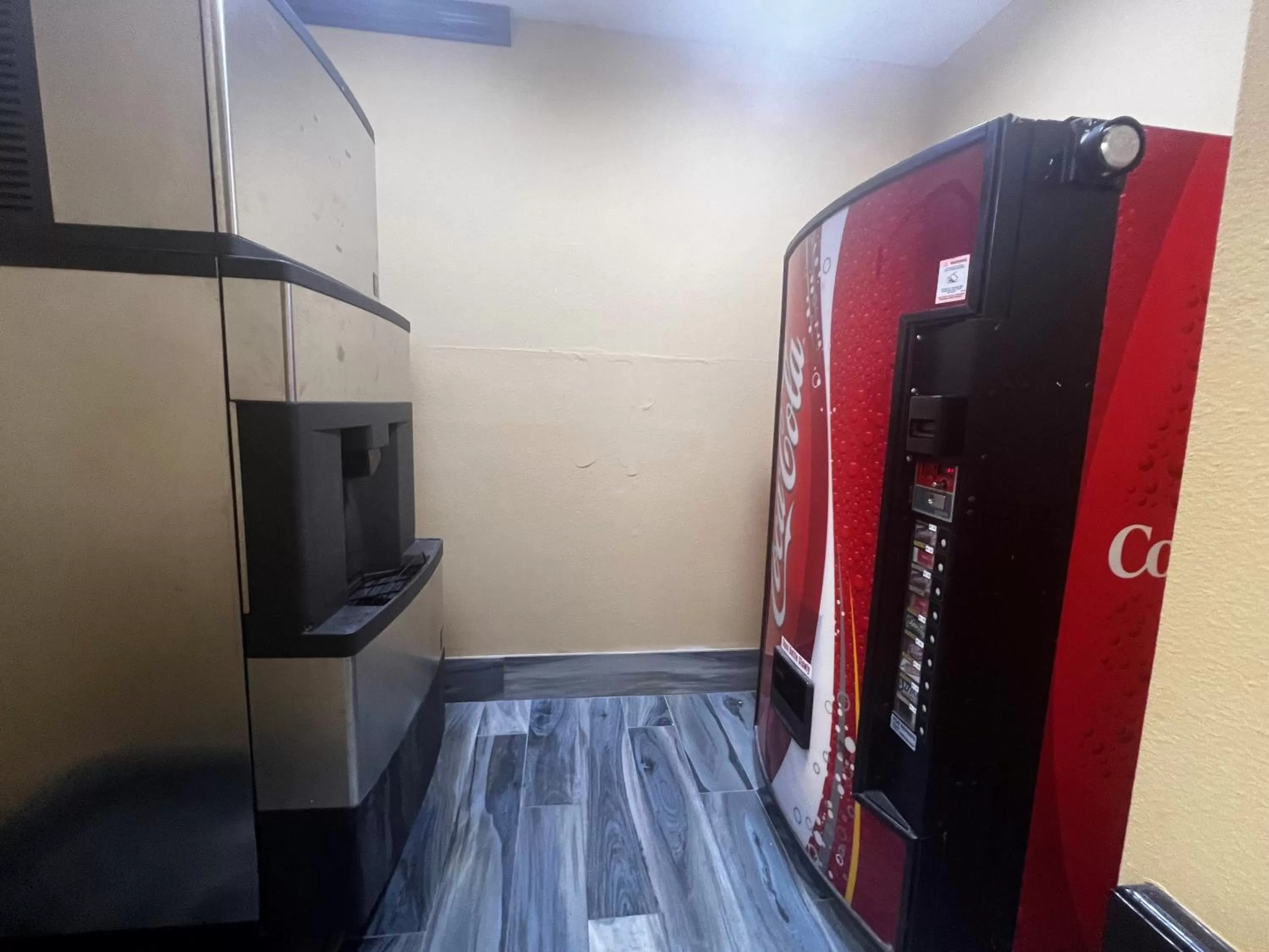 vending machine in Super 8 by Wyndham Pasadena