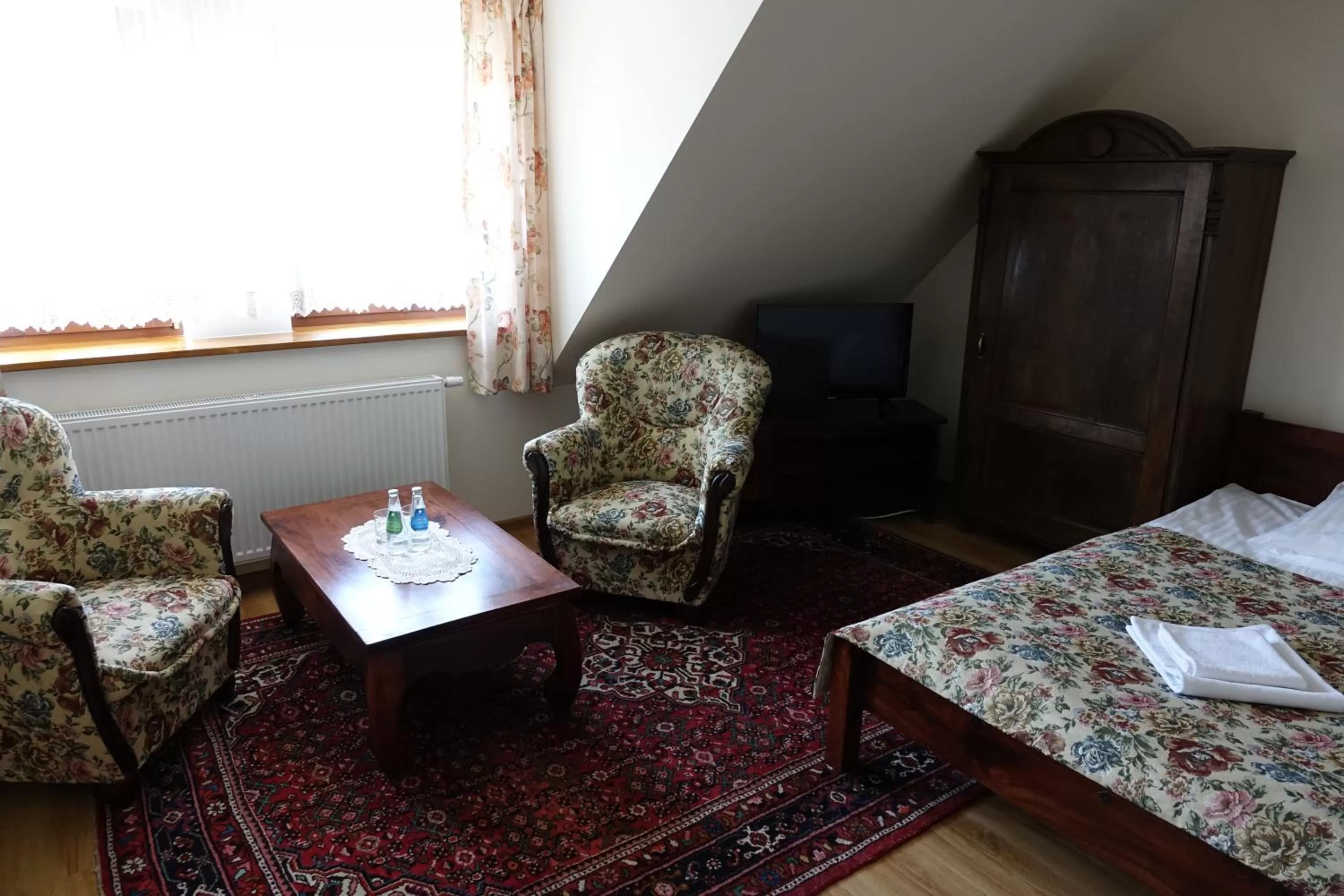 Seating Area in Gościniec Dworski w Ropie