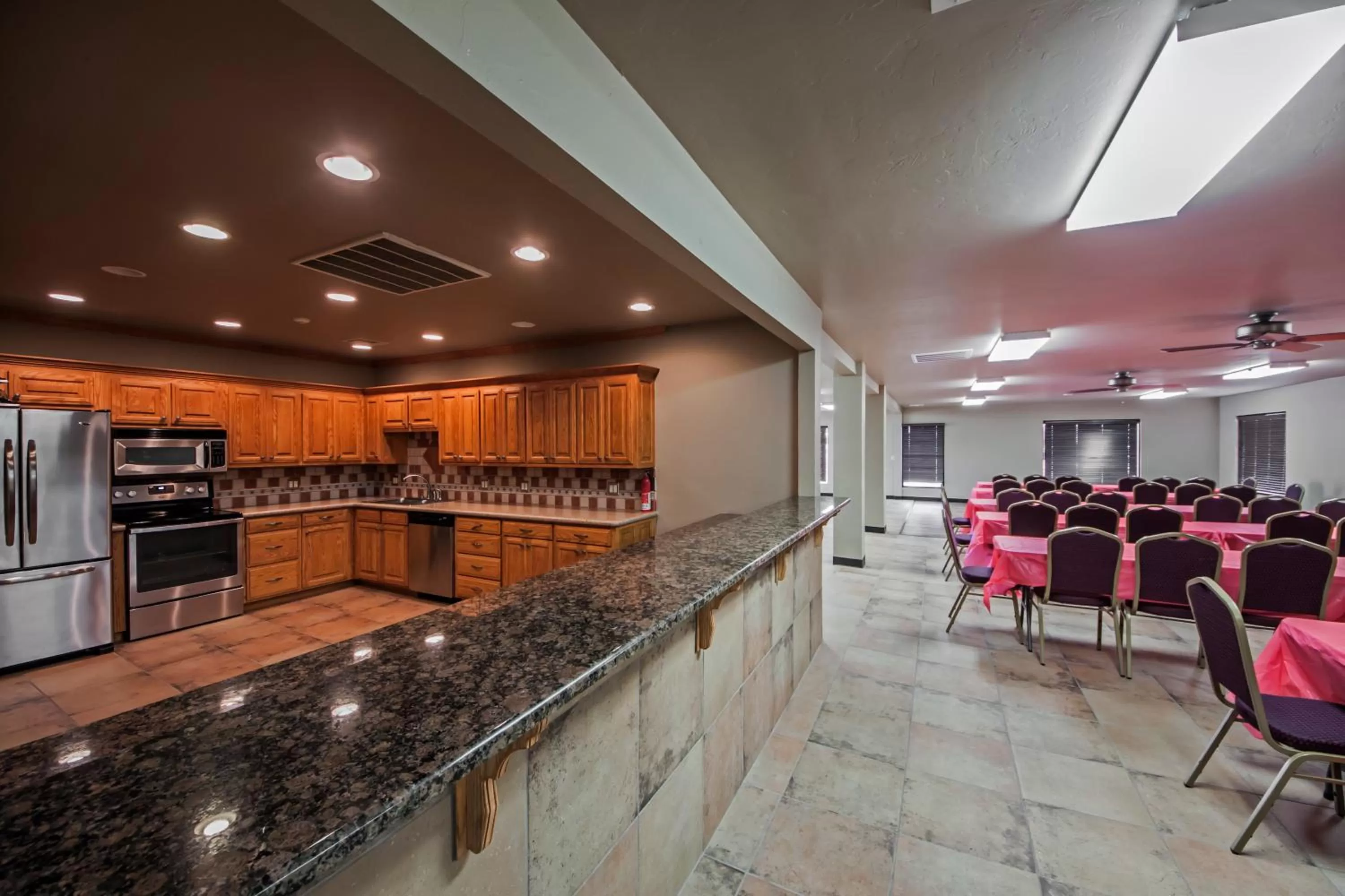 Meeting/conference room in Sleep Inn & Suites Hennessey