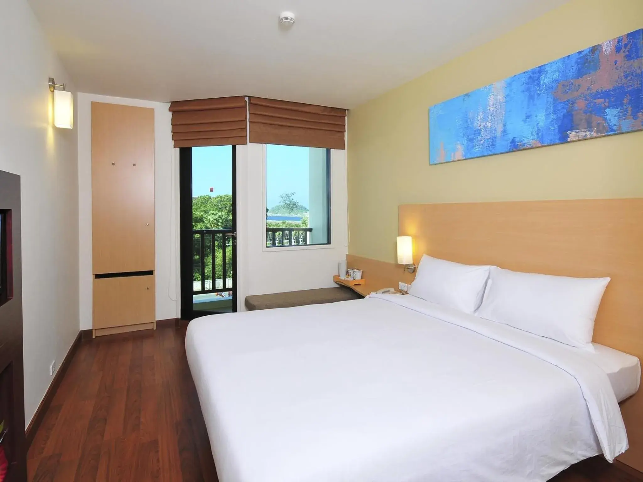 Standard Double Room in Ibis Phuket Kata Standard Double Room in Ibis Phuket Kata
