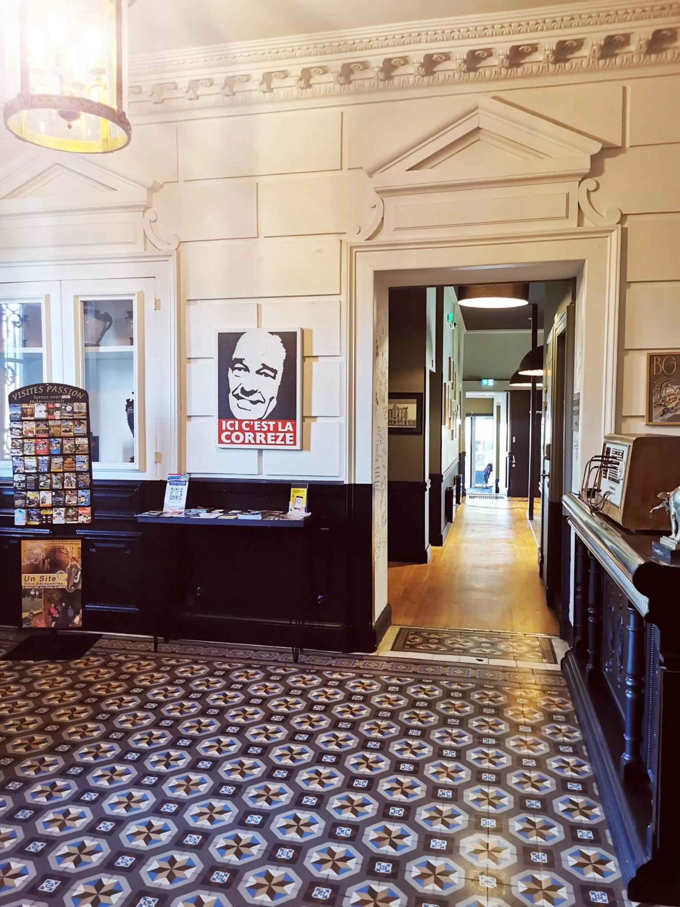 Lobby or reception in Grand Hôtel Brive