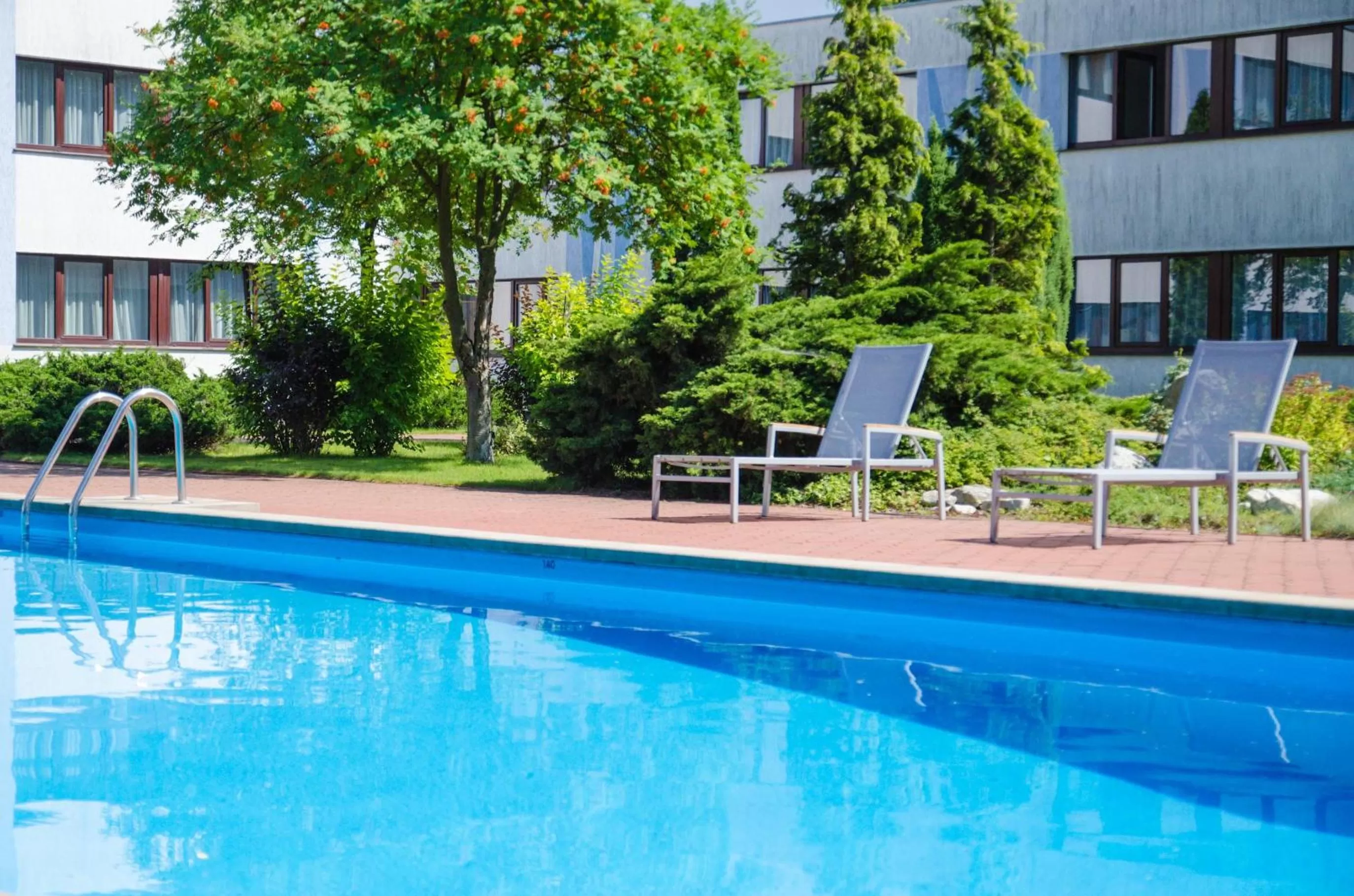 Swimming pool in Novotel Poznań Malta