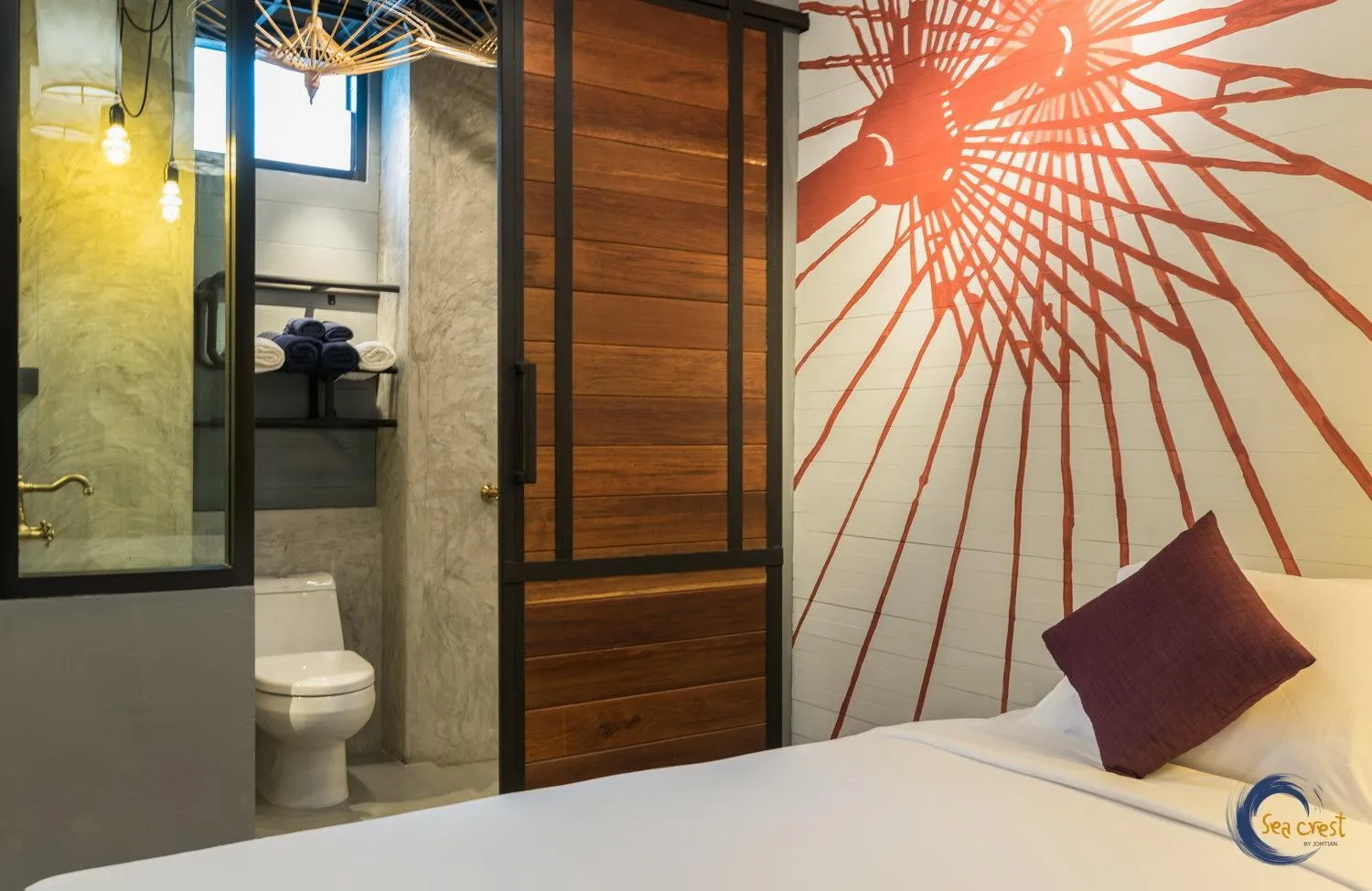 Shower, Bed in Sea Crest by Jomtien