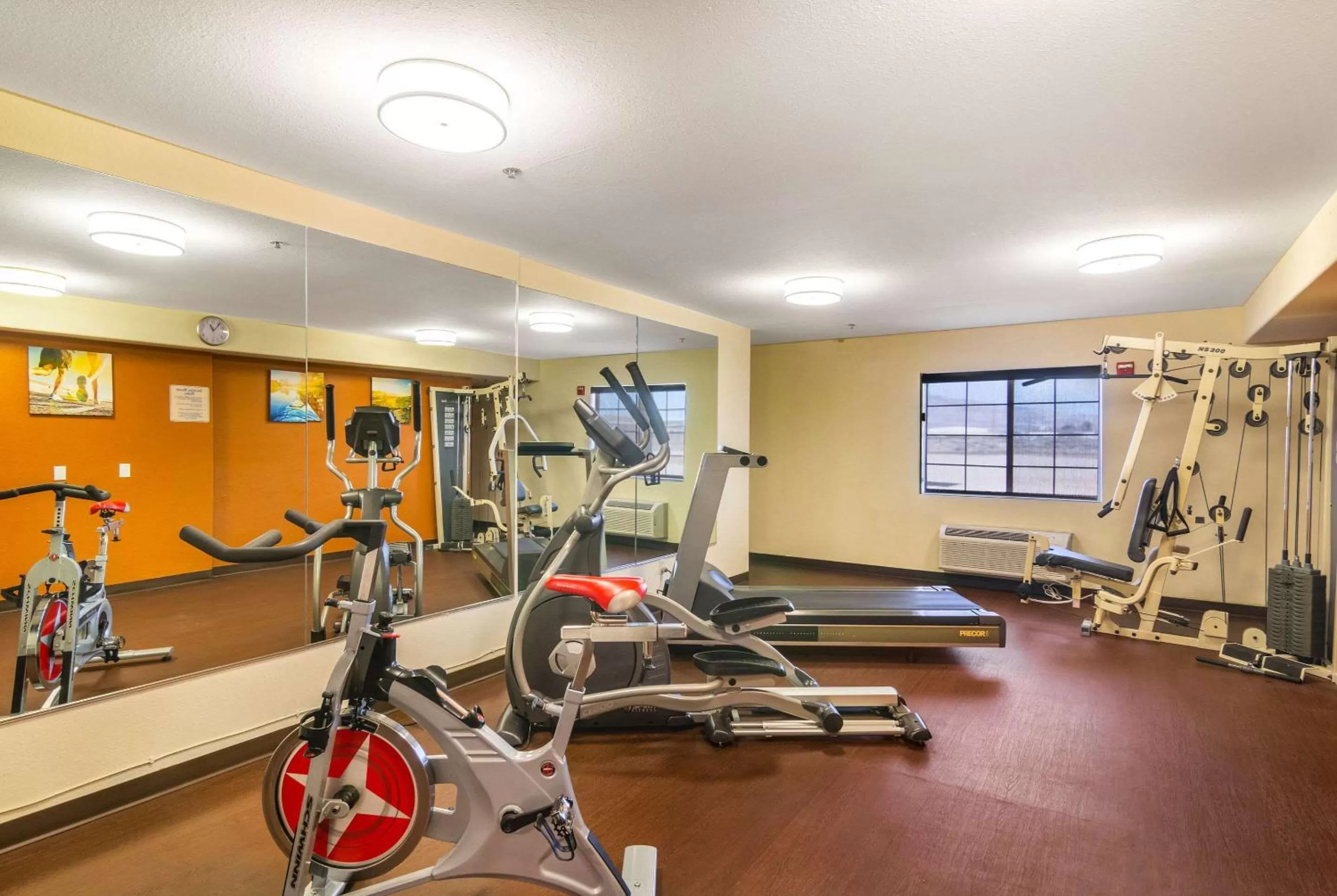 Fitness centre/facilities in Comfort Inn & Suites Mojave