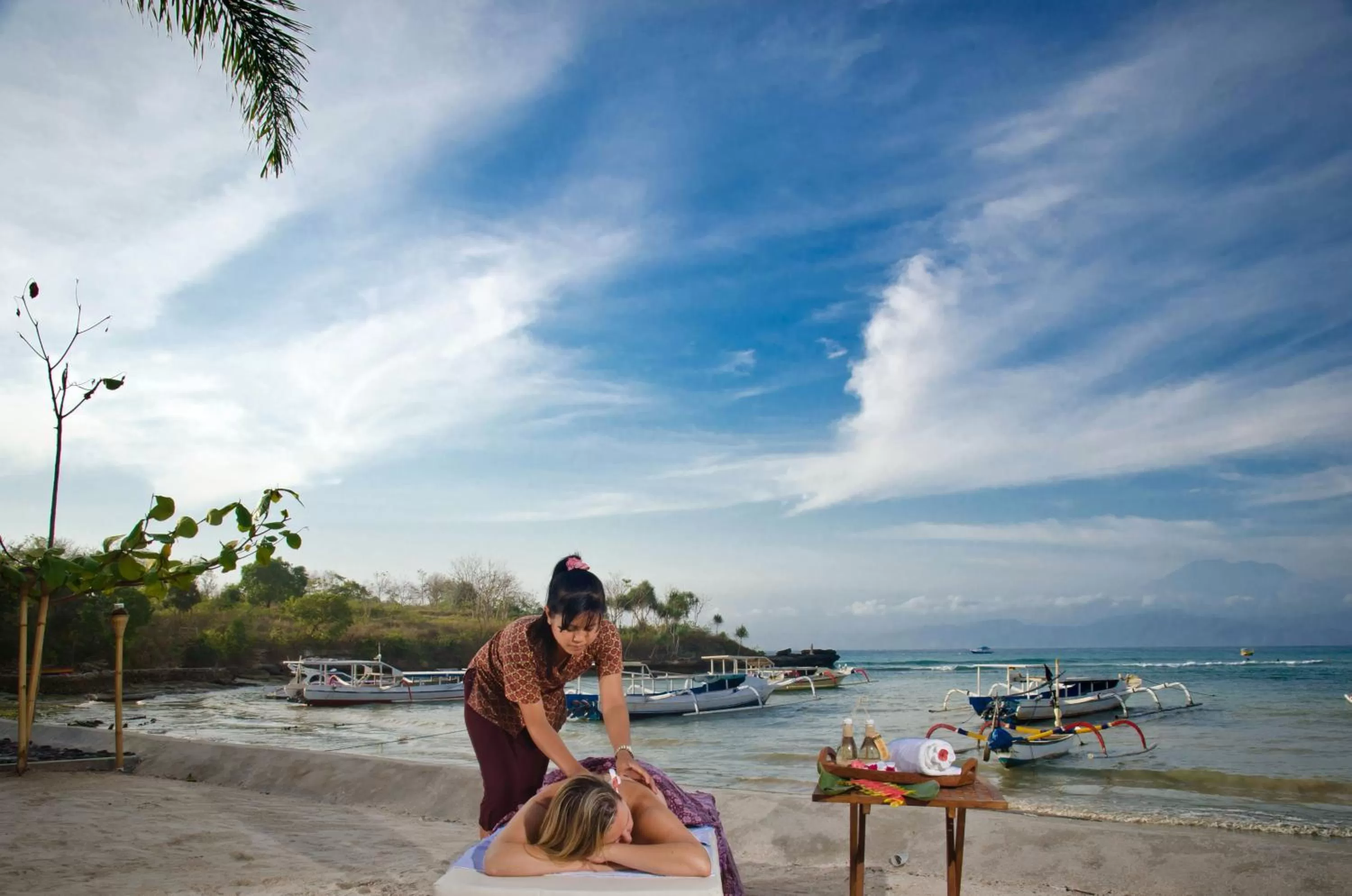 Spa and wellness centre/facilities in Bay Shore Huts