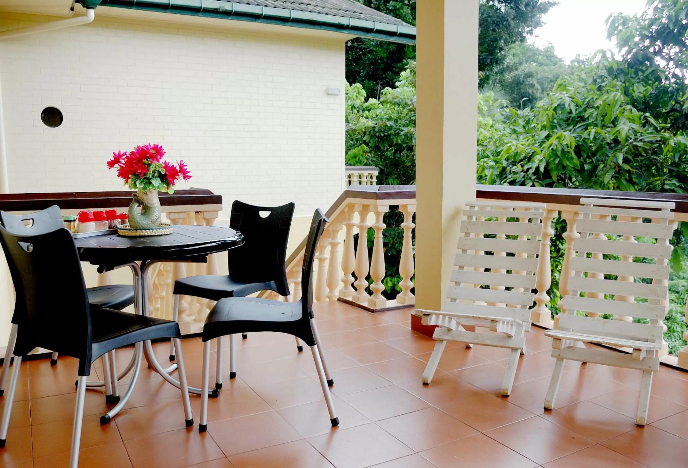 Balcony/Terrace, Restaurant/Places to Eat in Evergreen