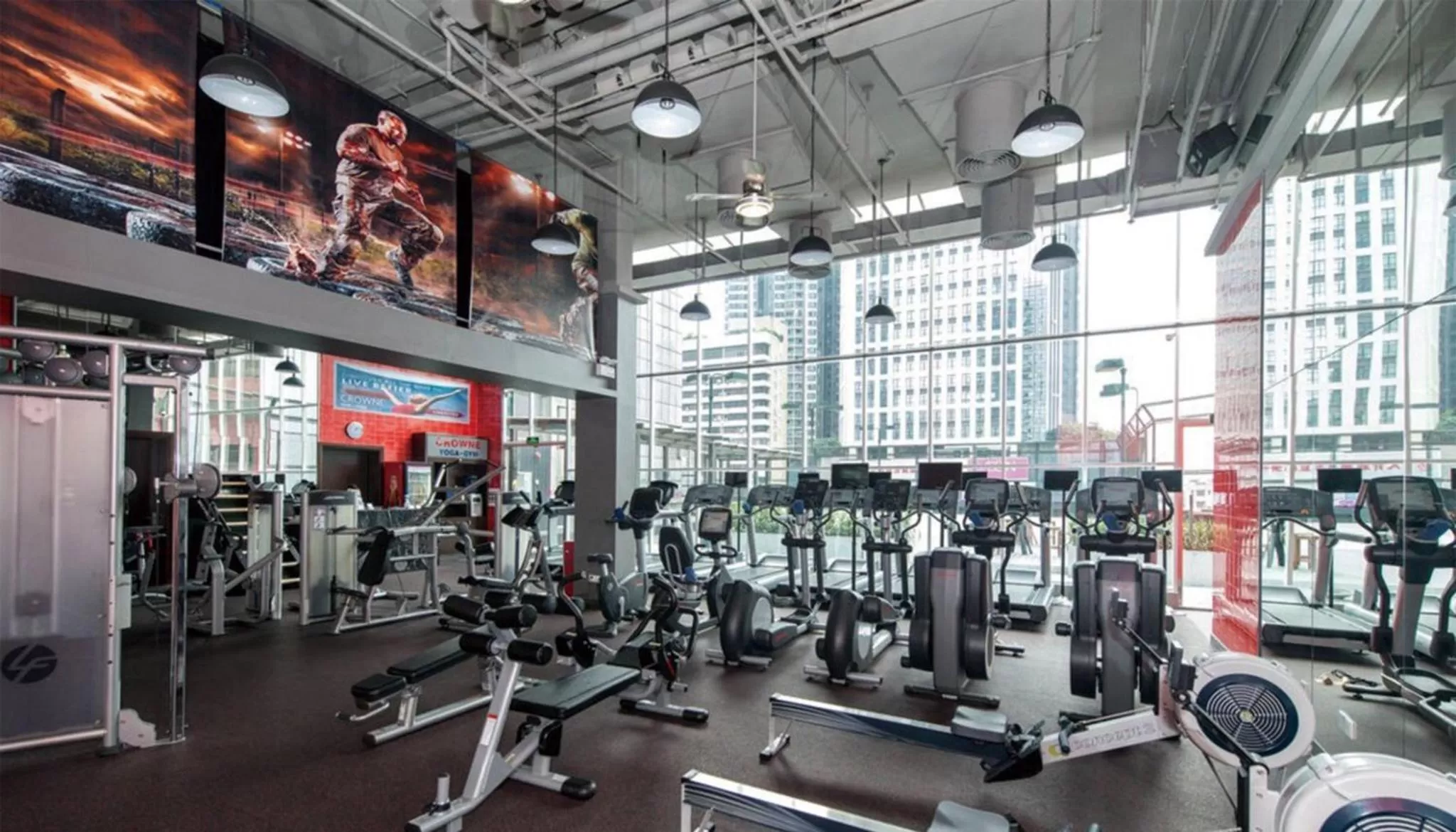 Fitness centre/facilities in Crowne Plaza Guangzhou City Centre by IHG
