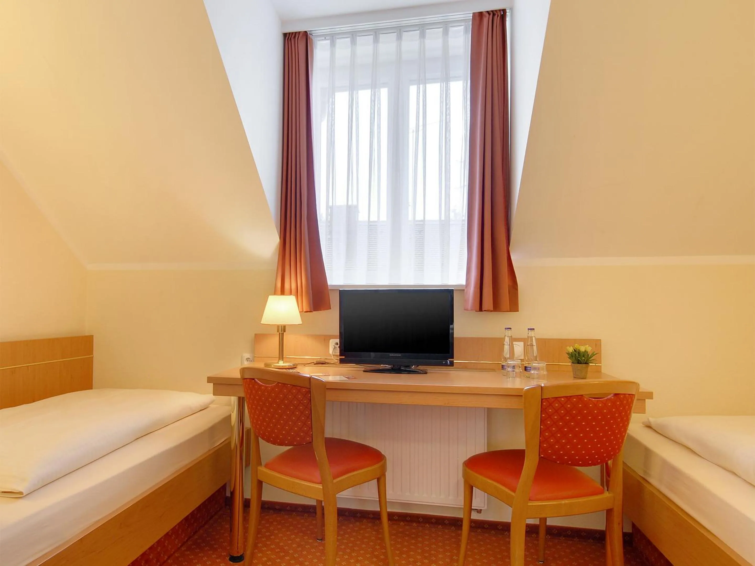 Decorative detail, Bed in Hotel Kriemhild am Hirschgarten