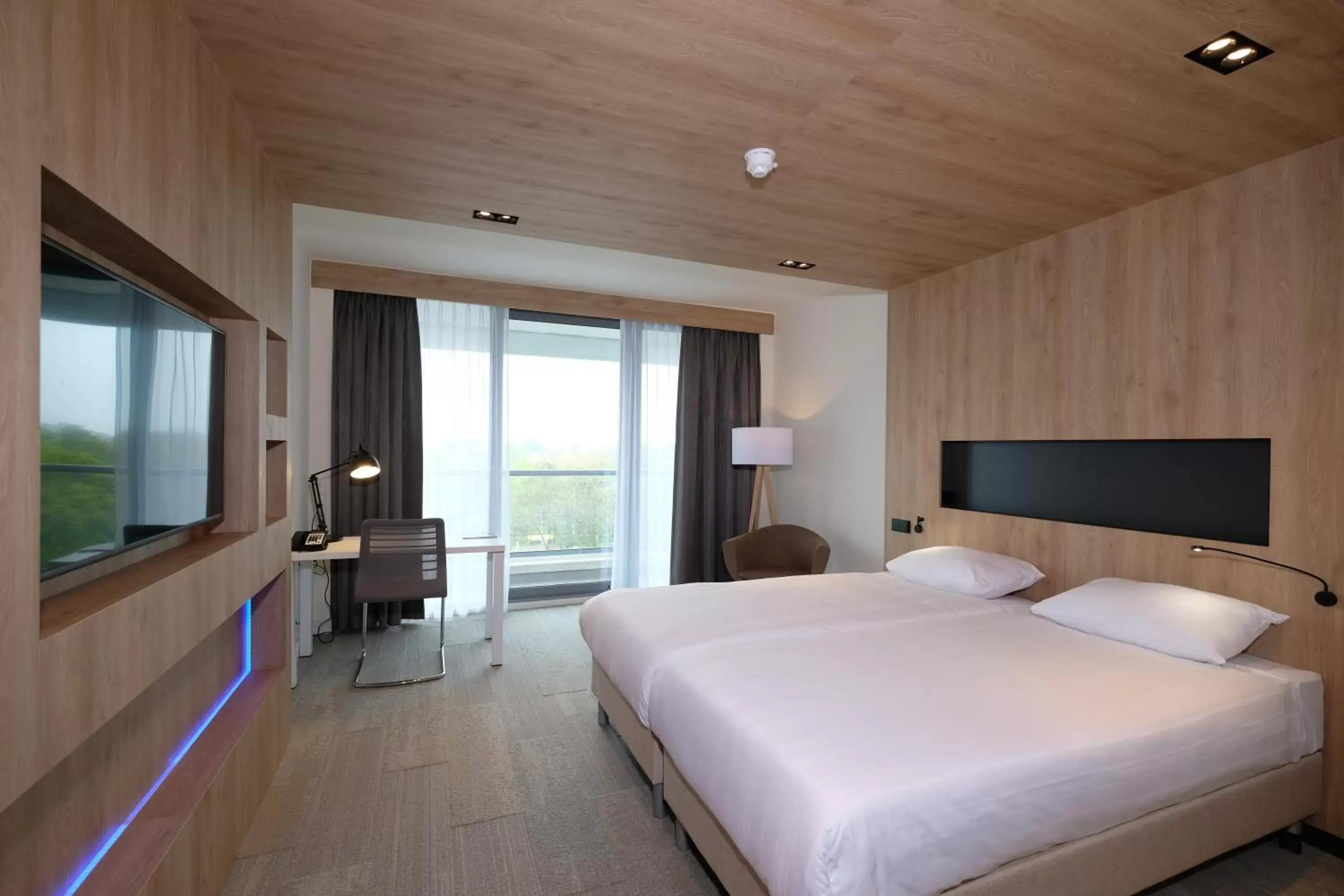 Superior Room 1 Twin Bed in Leonardo Royal Hotel Den Haag Promenade Superior Room 1 Twin Bed in Leonardo Royal Hotel Den Haag Promenade