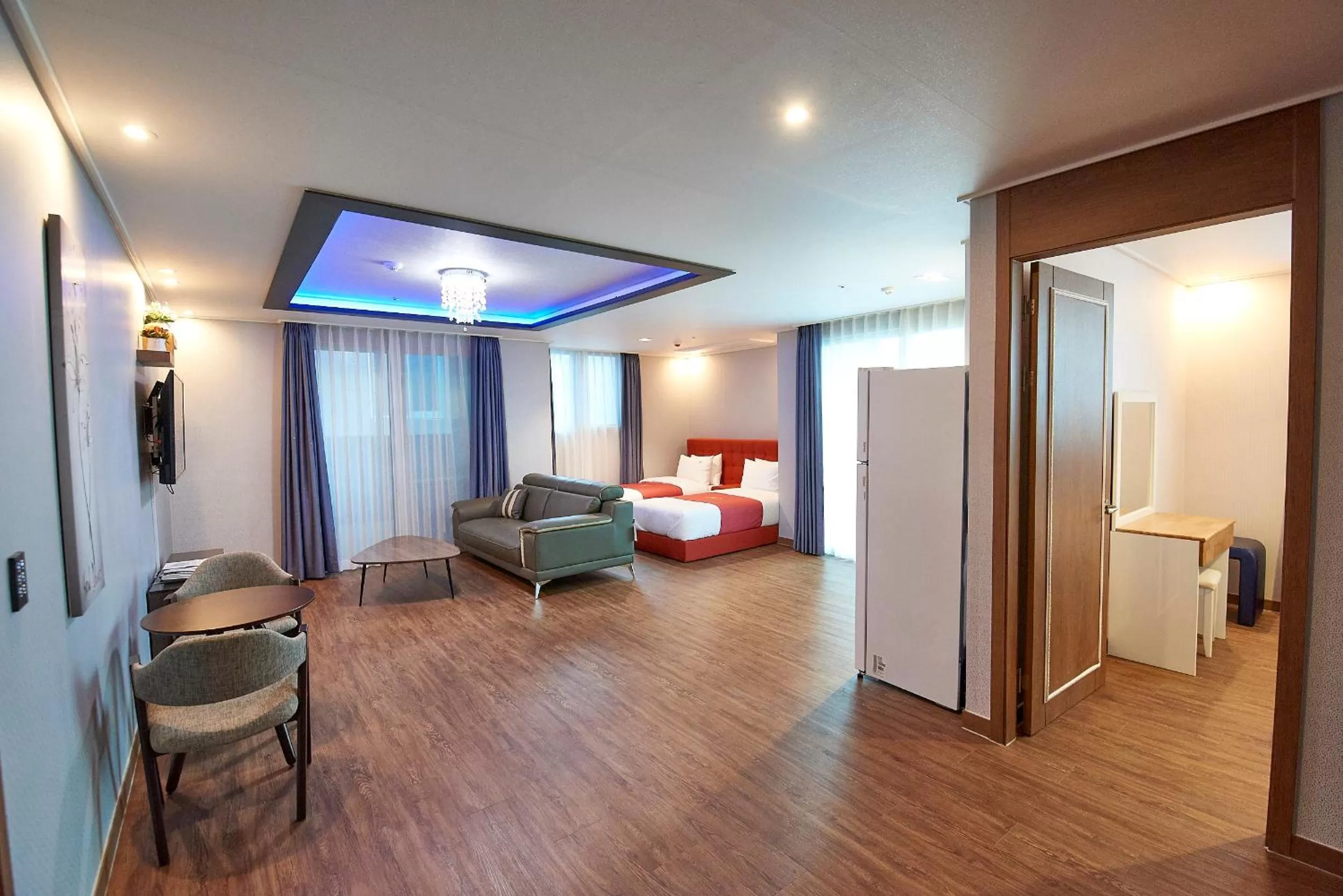 Seating Area in The Port Hotel Busan