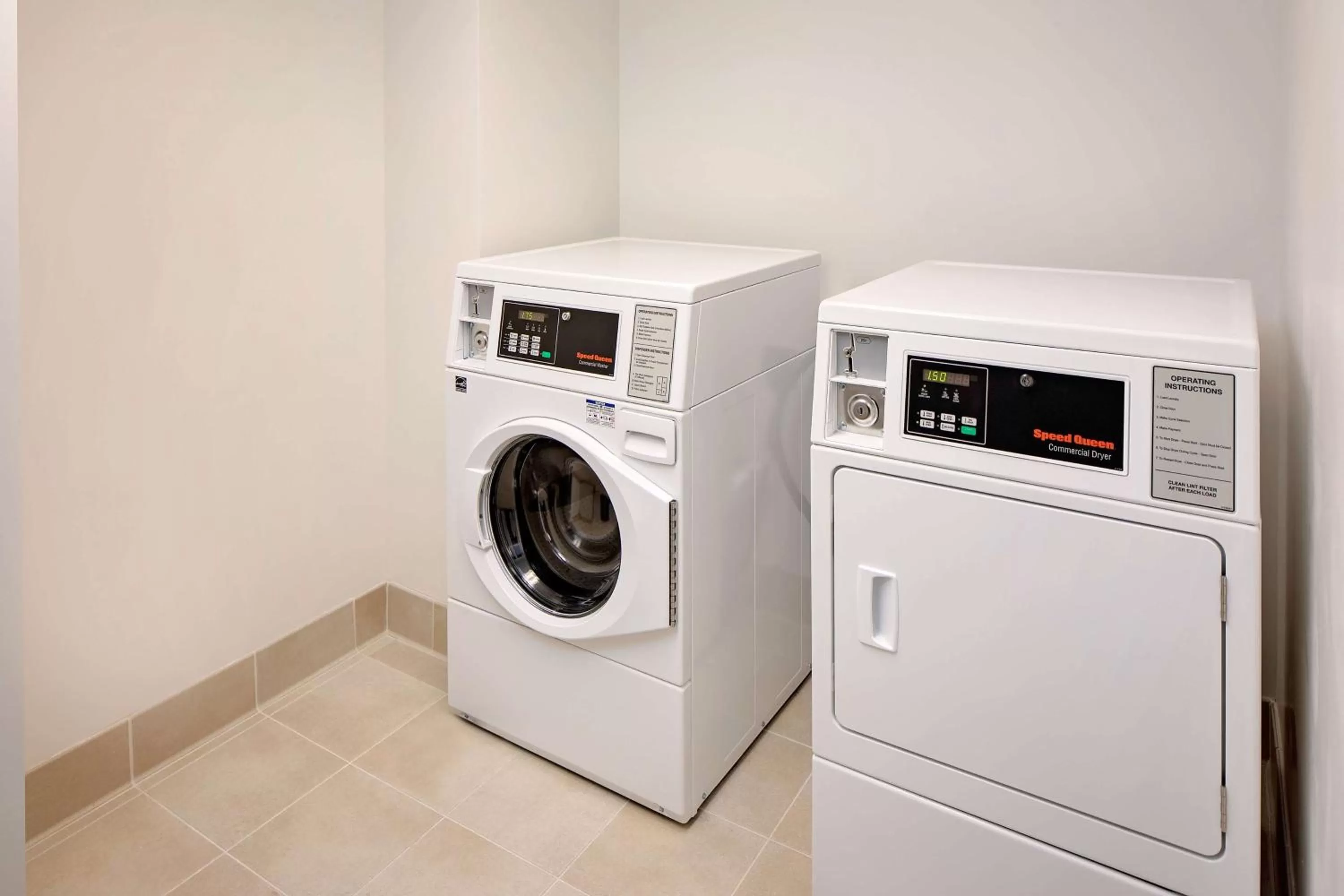 Lobby or reception in Hyatt Place Glendale/Los Angeles