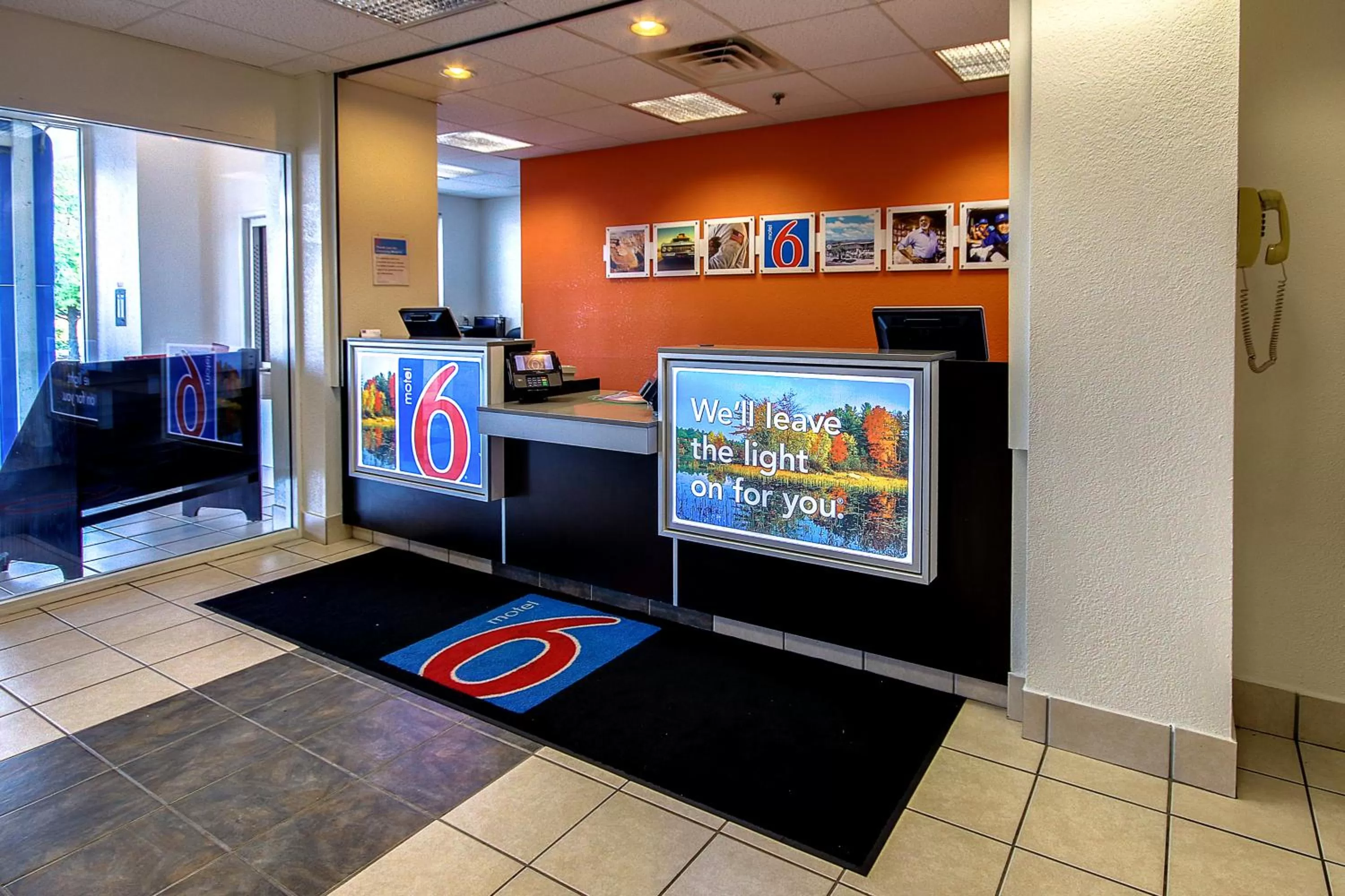 Lobby or reception in Motel 6 King Of Prussia PA