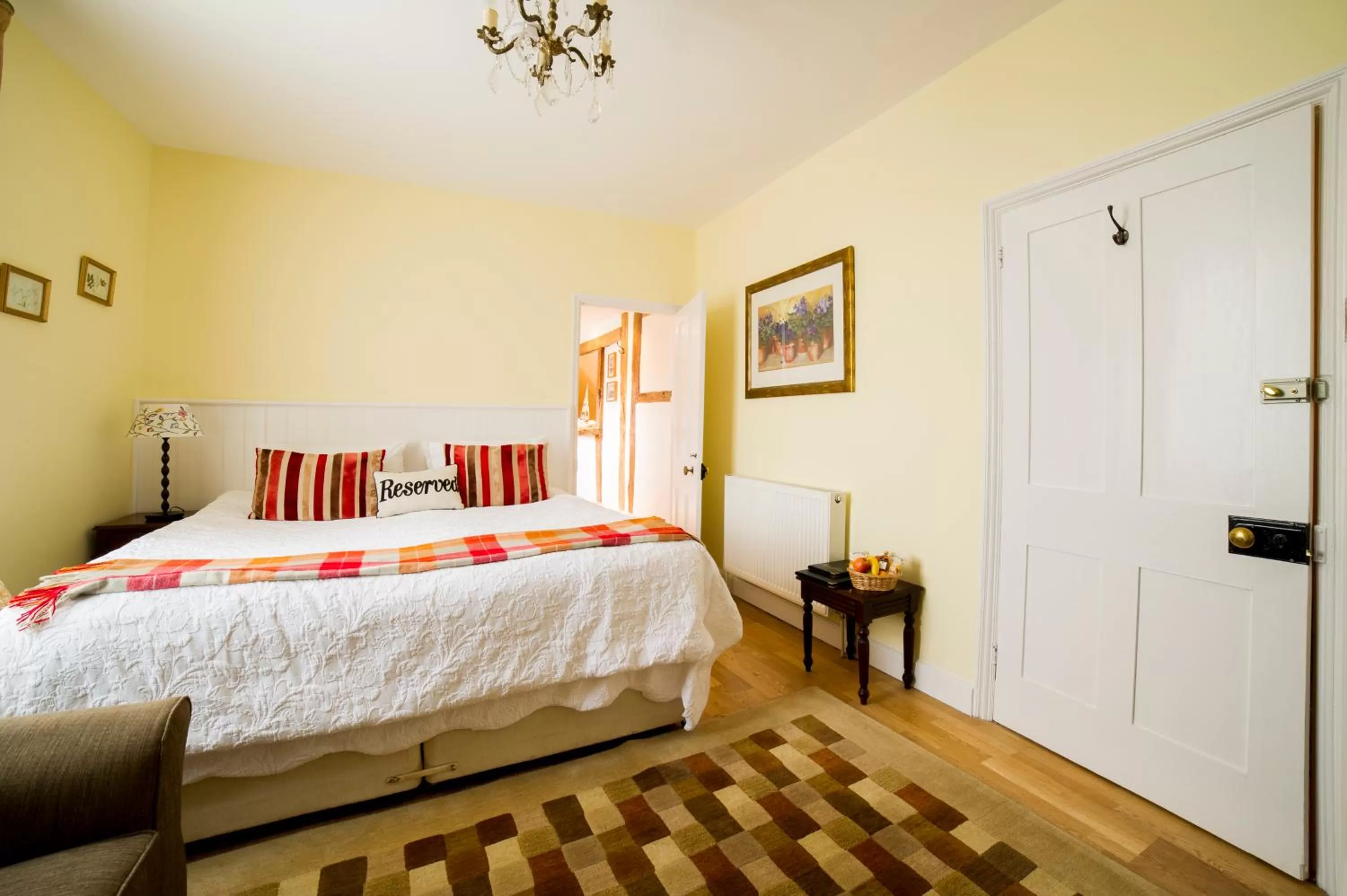 Bed in Molland Manor House Bed & Breakfast