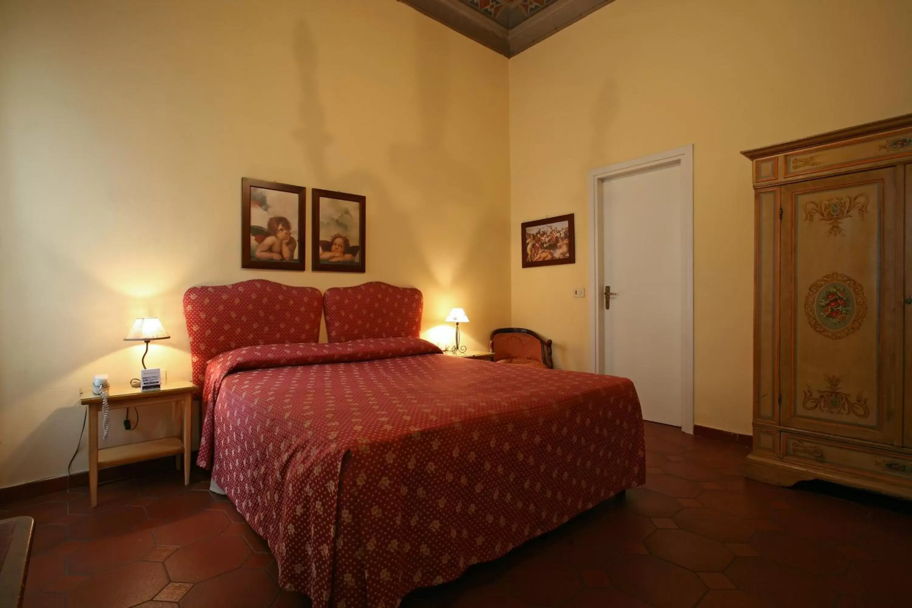 Classic Double Room in Hotel Villa Liana Classic Double Room in Hotel Villa Liana