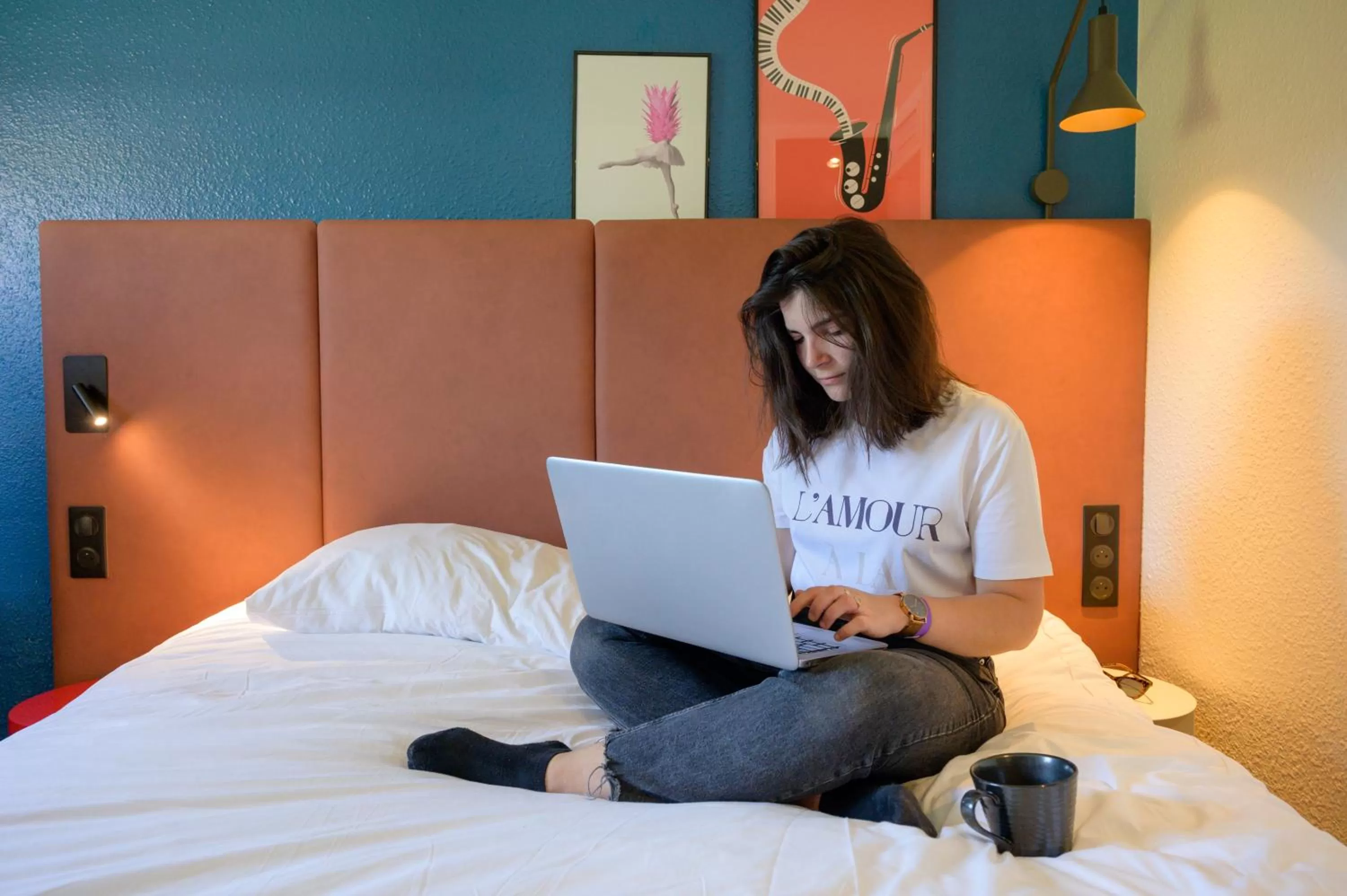 Property building, Bed in ibis Aix en Provence