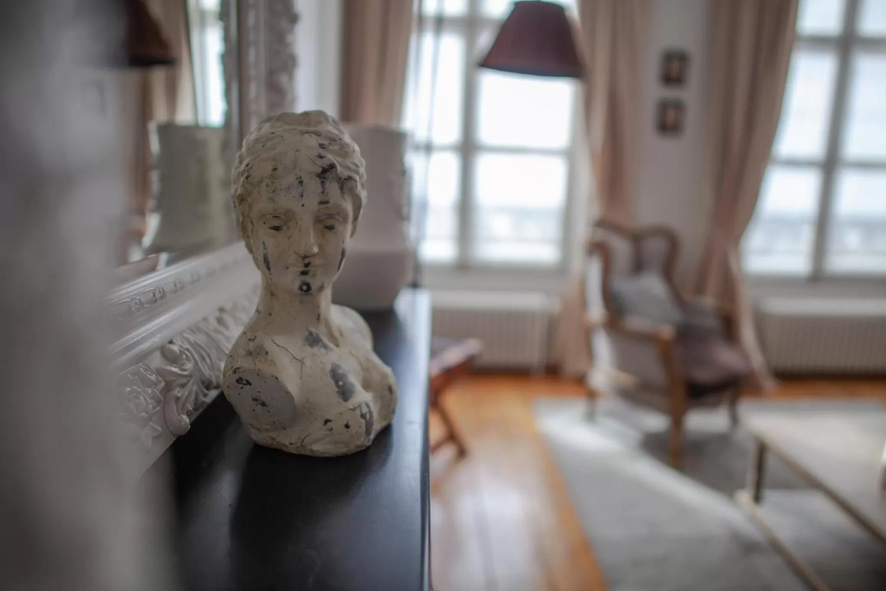 Decorative detail in Bienvenue Chez Nous