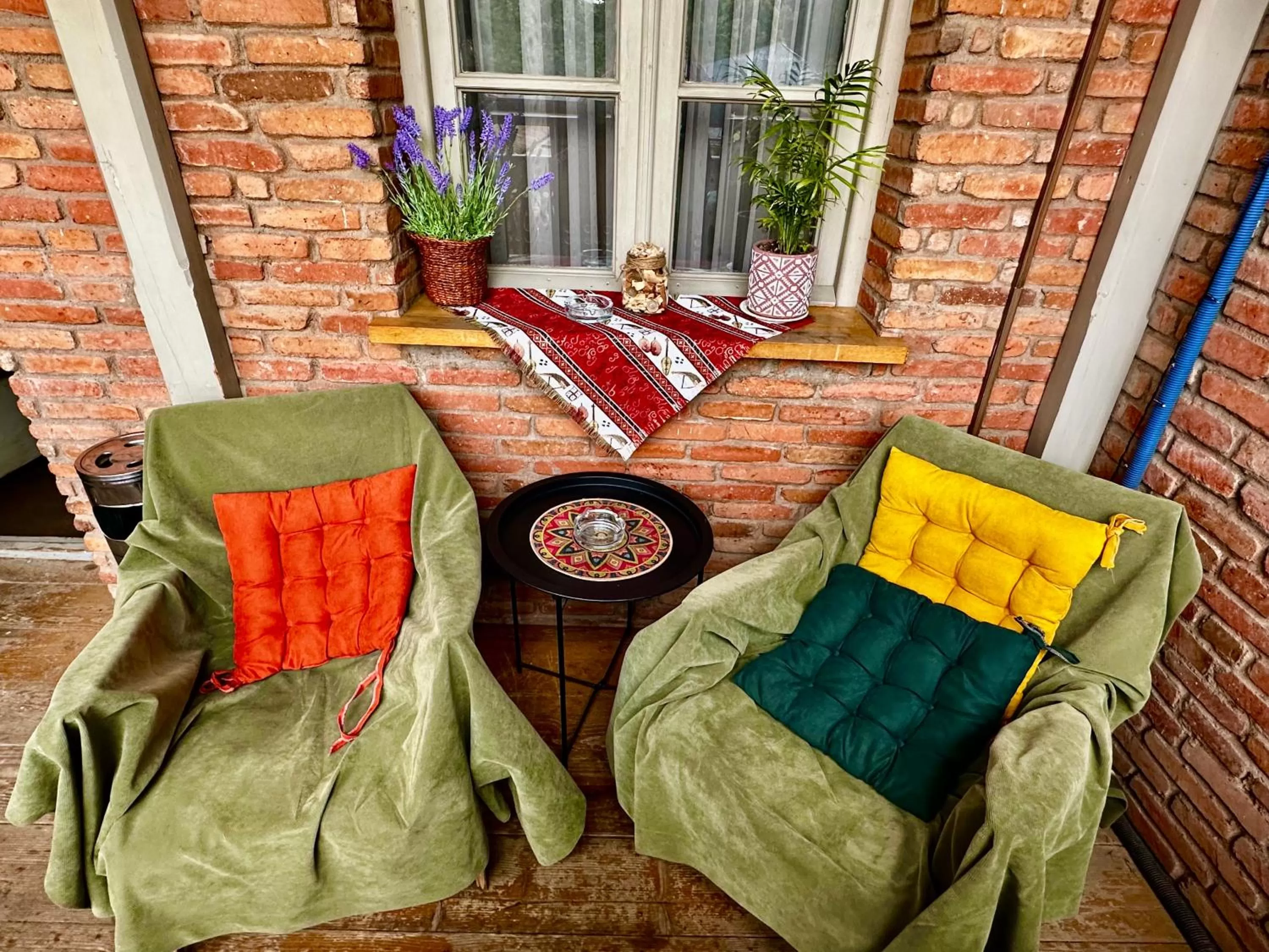 Balcony/Terrace, Seating Area in Kindli Hotel
