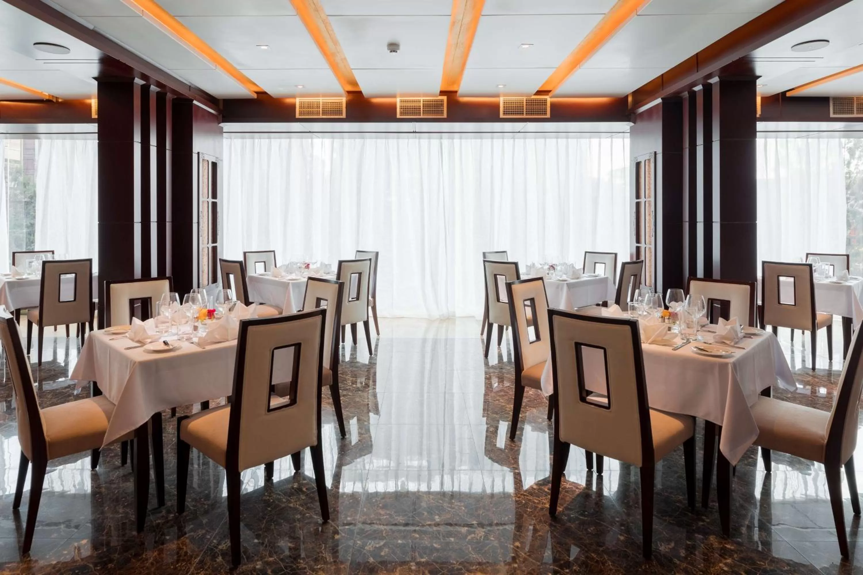 Restaurant/places to eat in Best Western Plus Pearl Addis