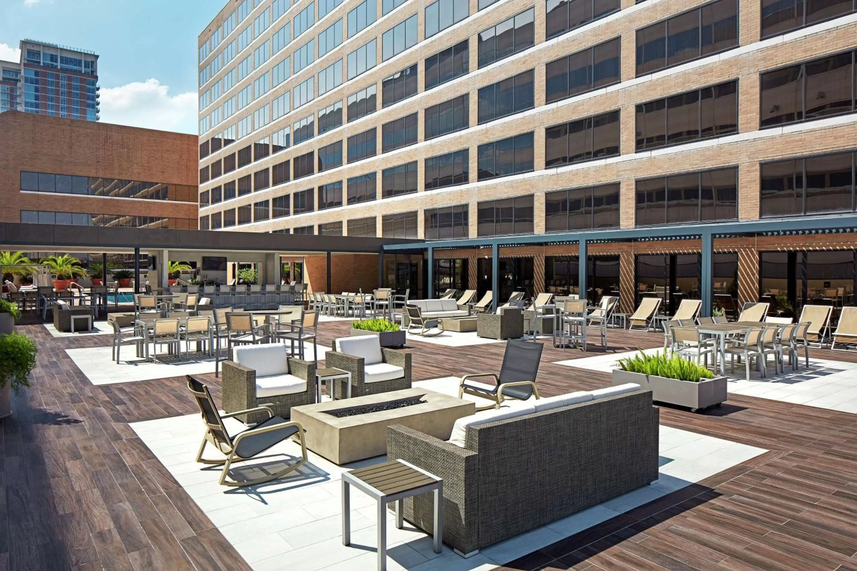 Patio in Hilton Houston Plaza/Medical Center