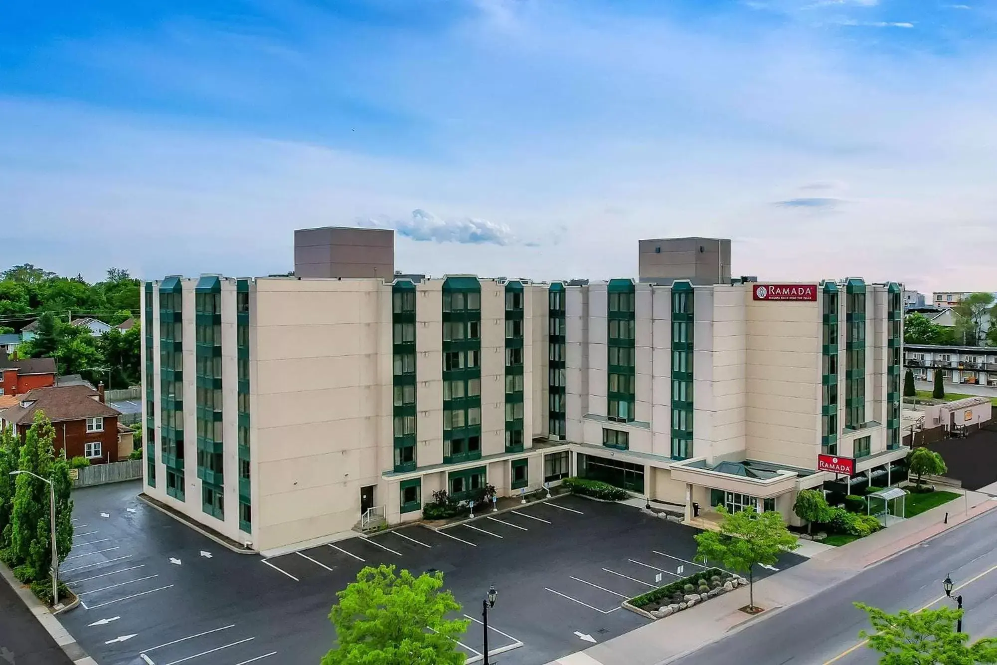 Ramada By Wyndham Niagara Falls near the Falls Ramada By Wyndham Niagara Falls near the Falls