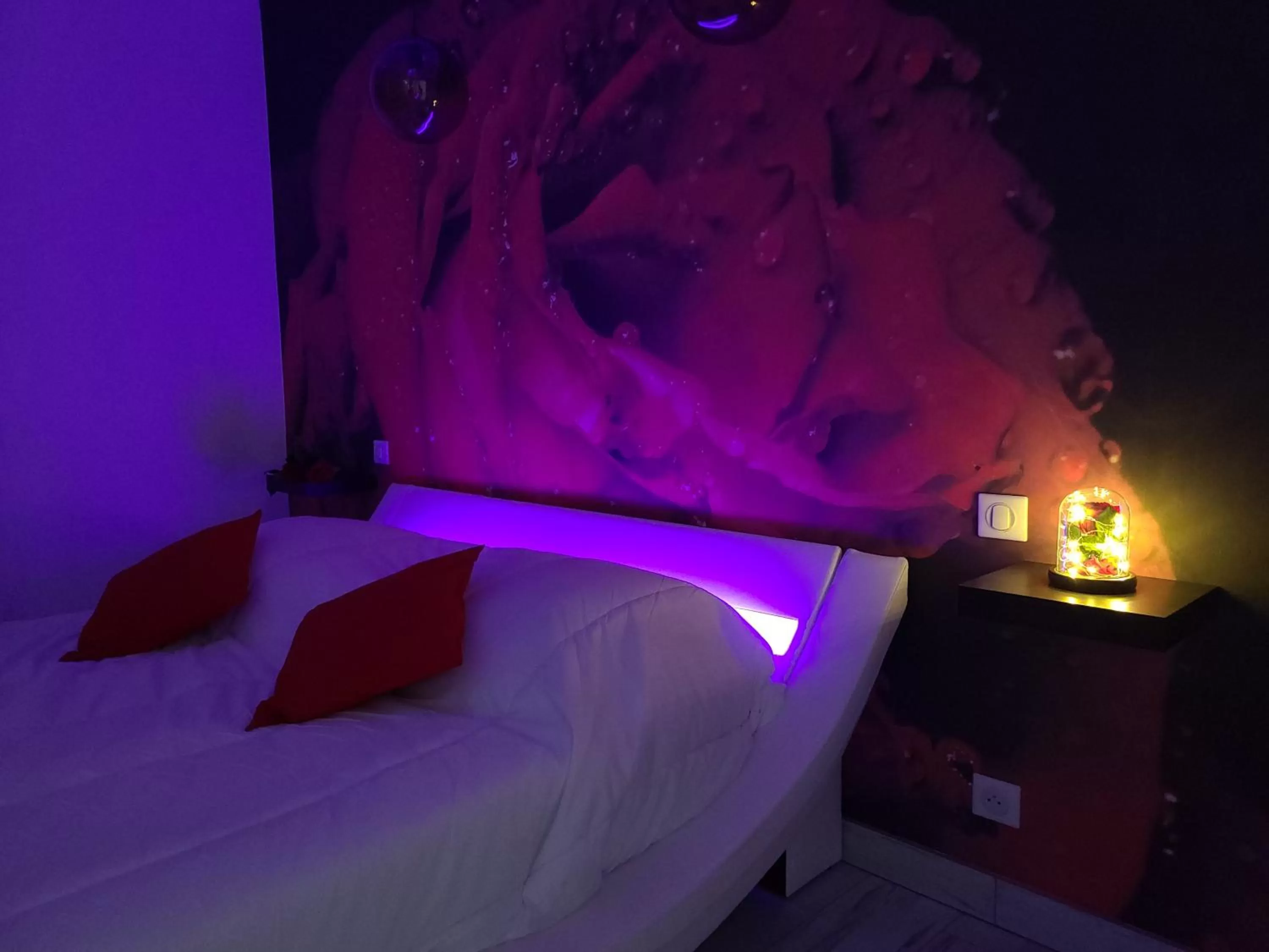 Bed in L'escale Romanesque