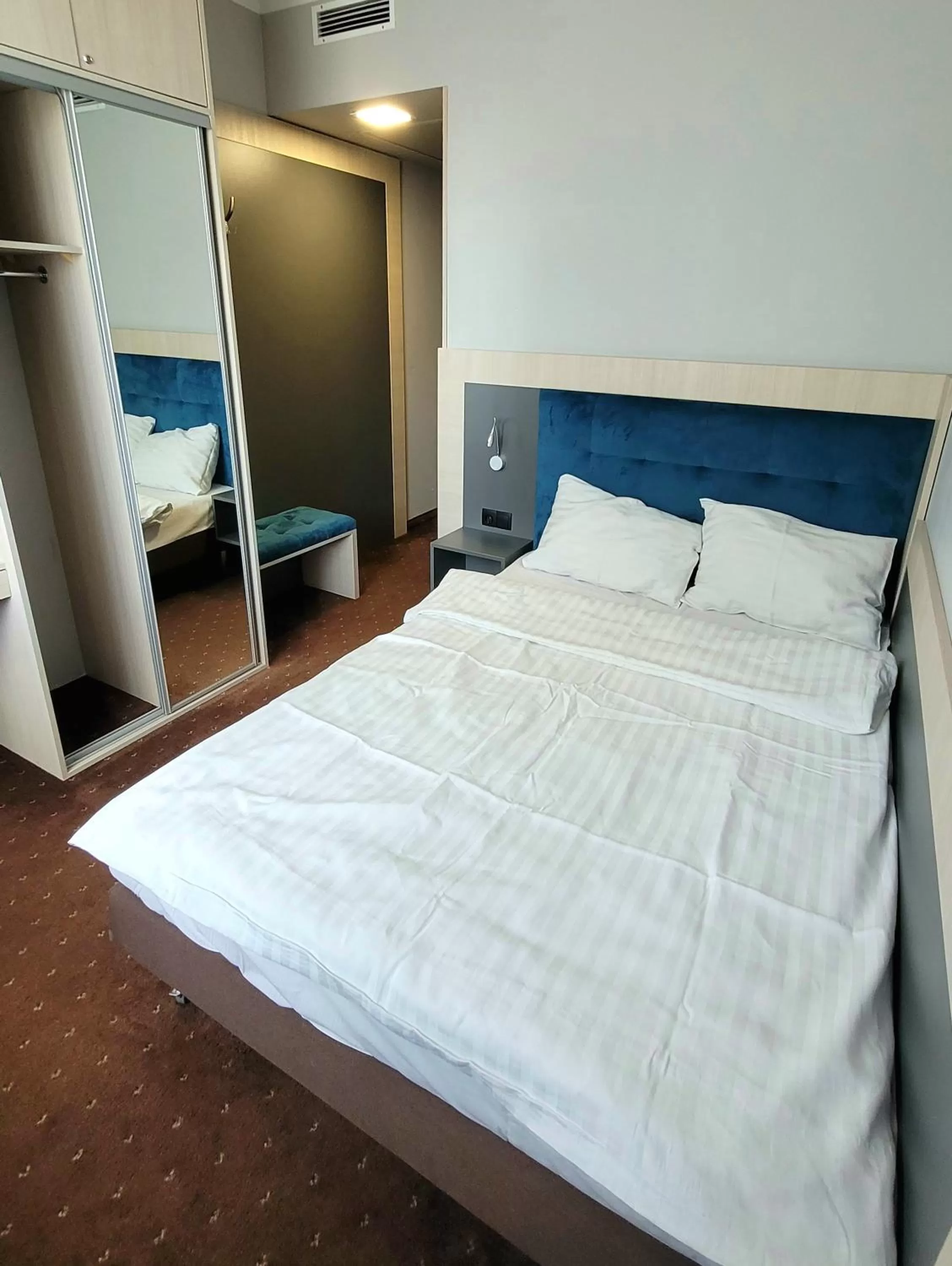 Bed in euroHOTEL Sosnowiec Kazimierz