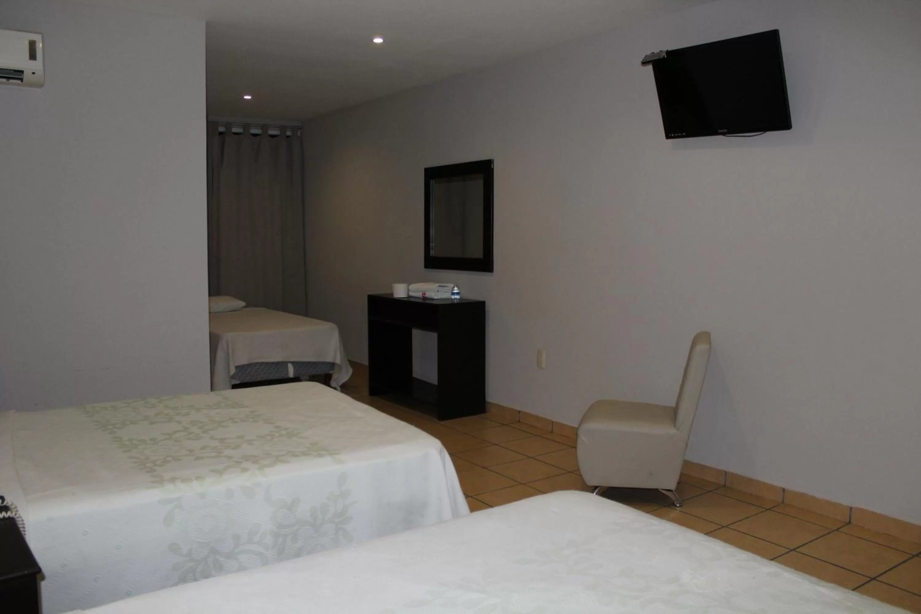 Bedroom, Bed in Hotel Florencia Poza Rica