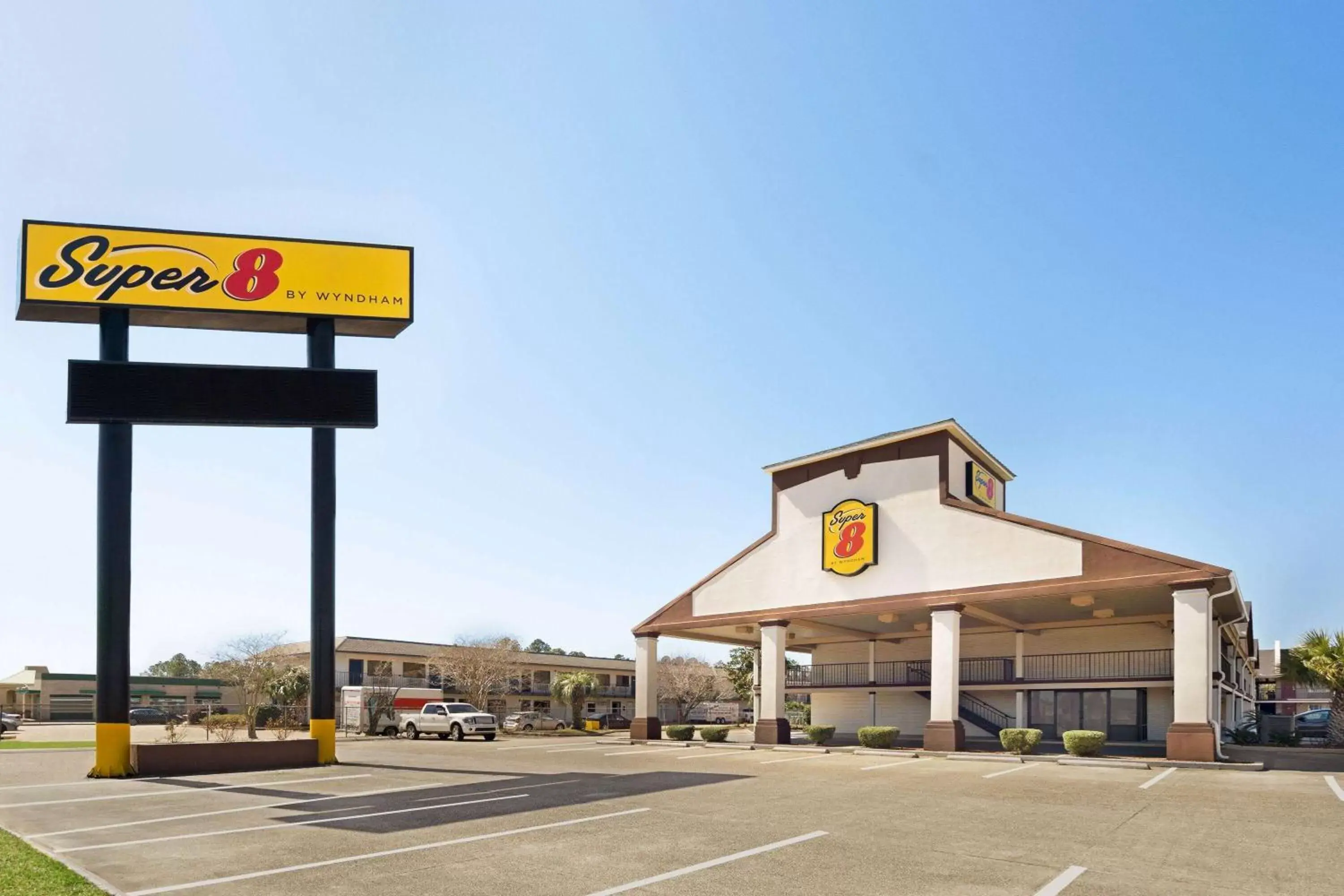 Super 8 by Wyndham Gulfport Airport NW Near Biloxi Super 8 by Wyndham Gulfport Airport NW Near Biloxi