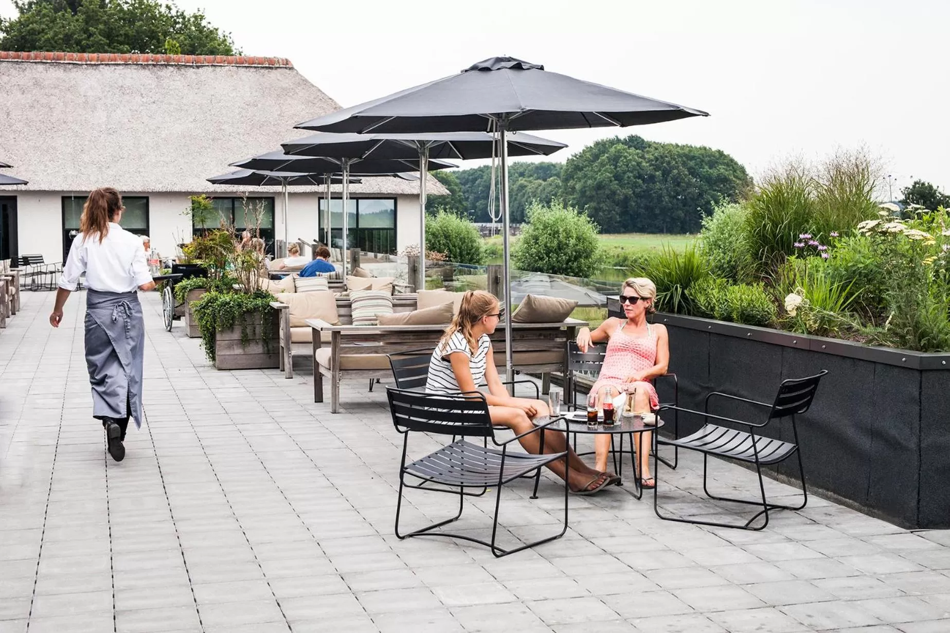 Restaurant/places to eat in Mooirivier