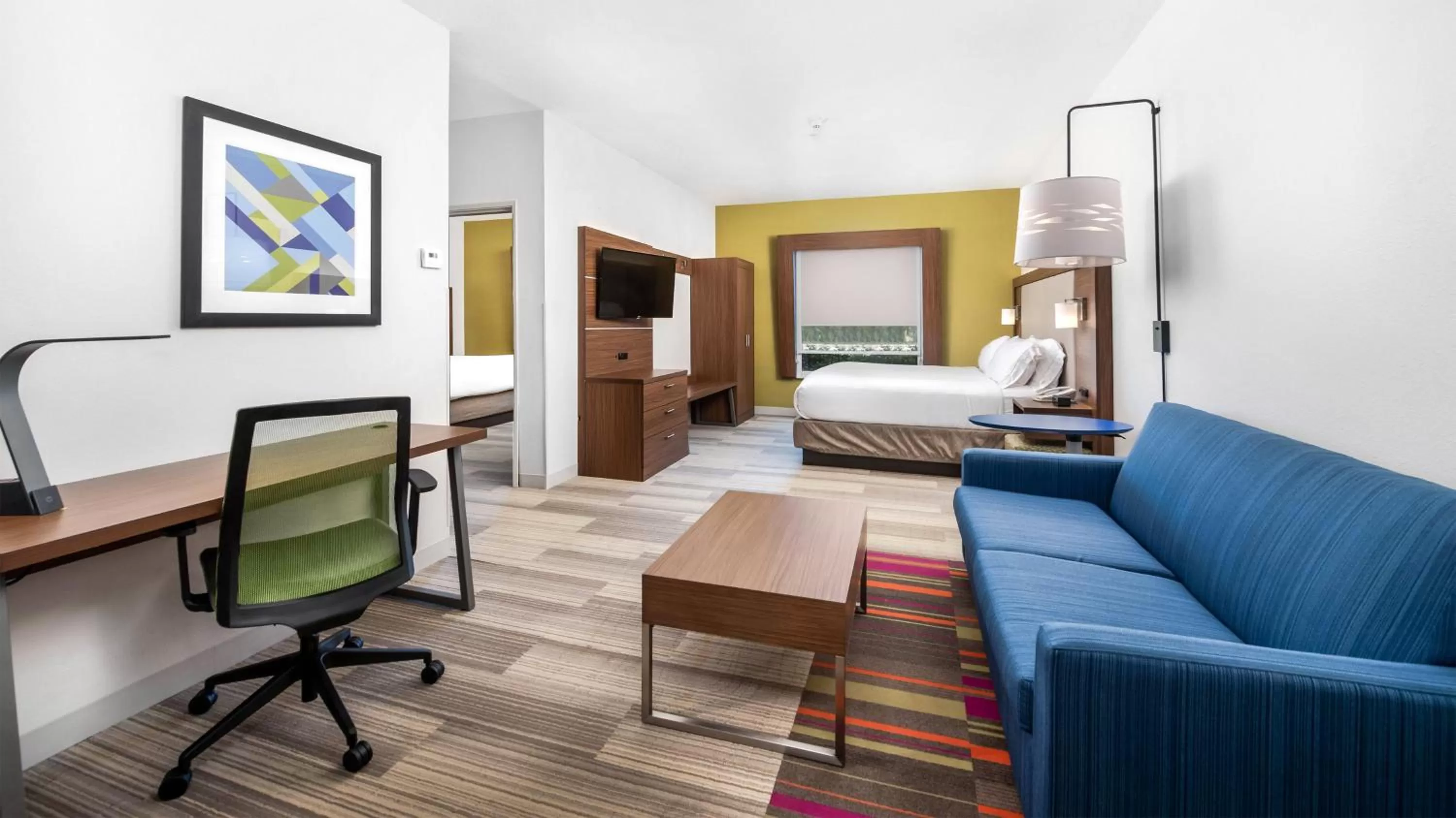 Photo of the whole room, Bed in Holiday Inn Express Hotel and Suites Conroe by IHG