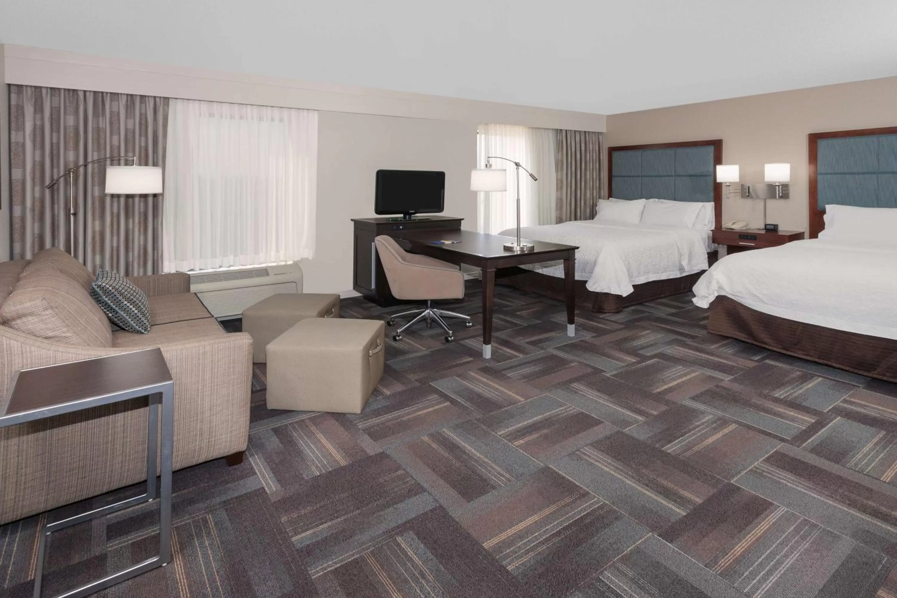 Bedroom, Bed in Hampton Inn & Suites Munster