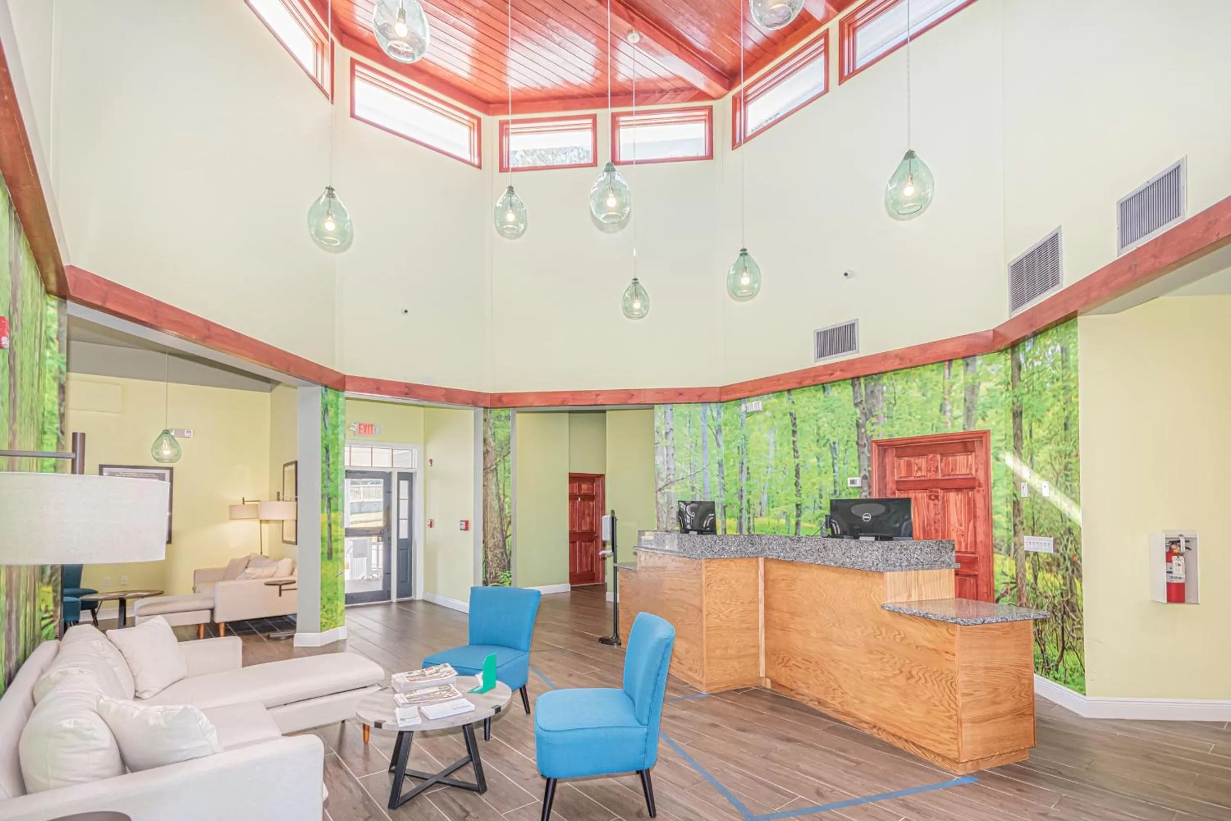 Lobby or reception in Seven Hills Suites Tallahassee