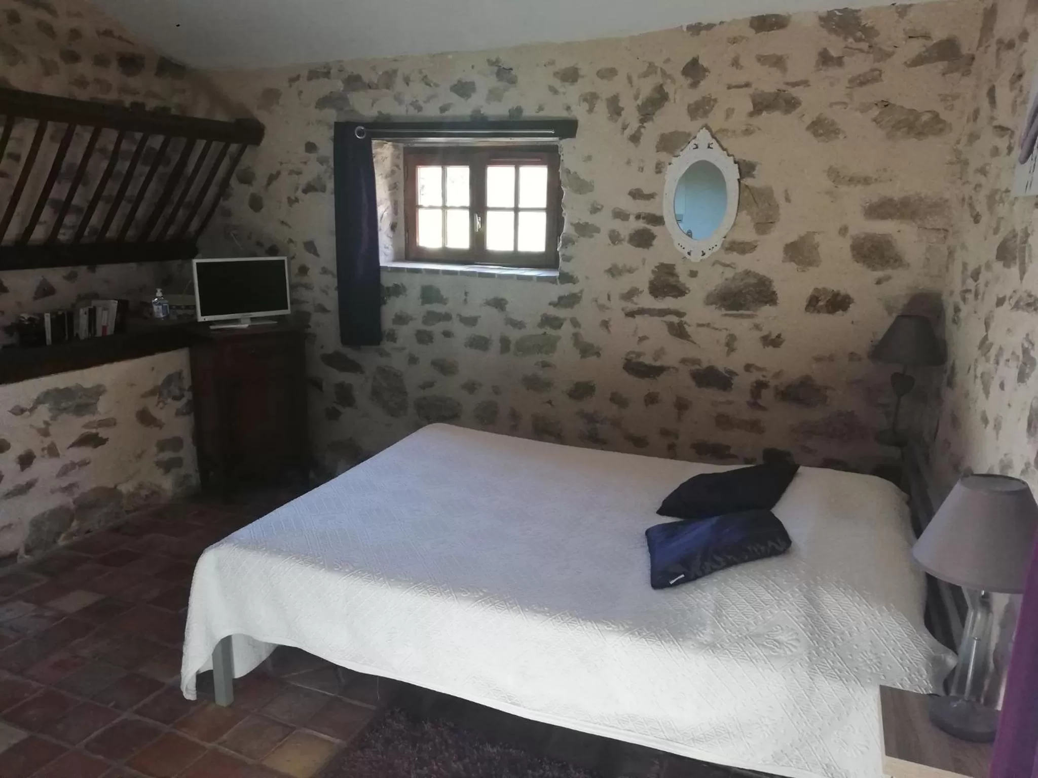 Bed in AUBERGE LA BOUCHOLIERE