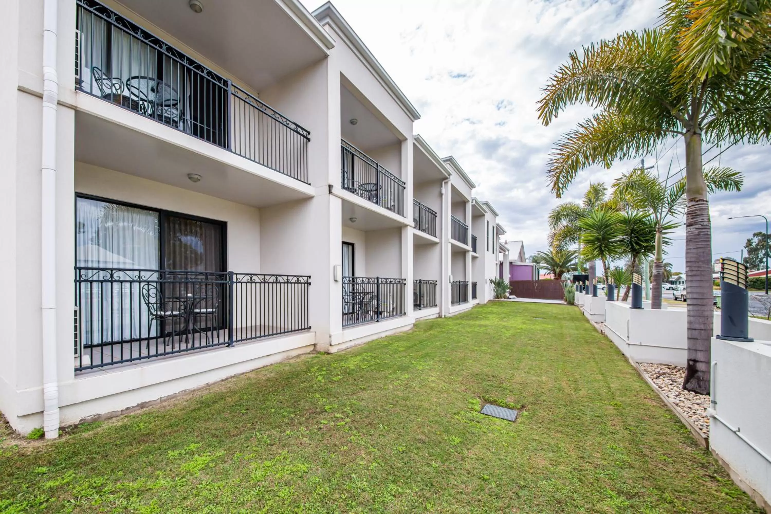 Property building in Dalby Fairway Motor Inn