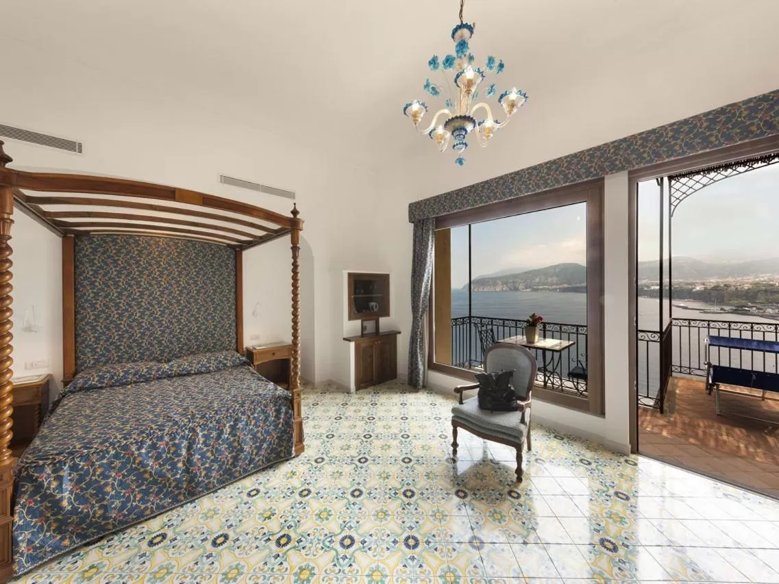 Junior Suite with Sea View in Hotel La Tonnarella