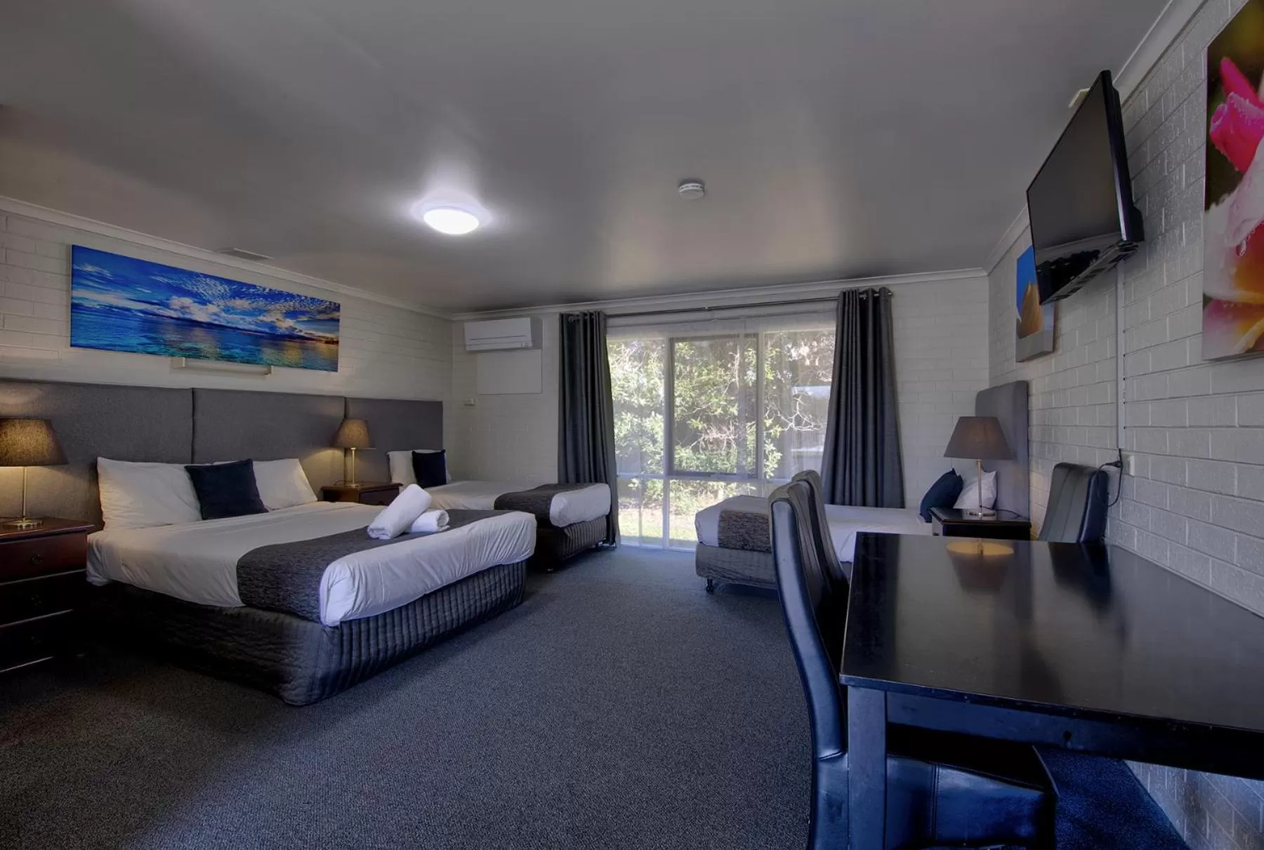 Family, Bed in Frankston Motel