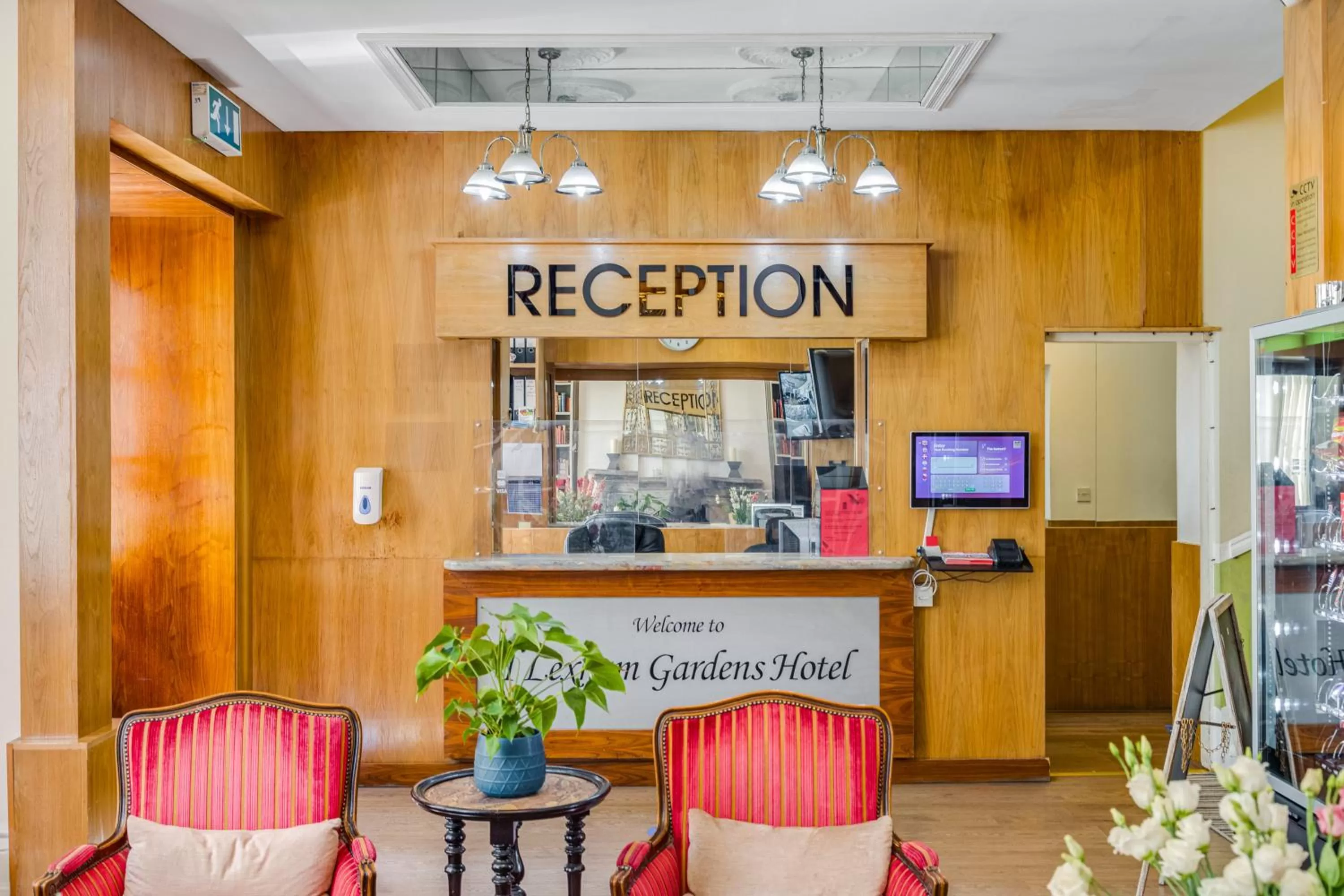 Lobby or reception in 1 Lexham Gardens Hotel