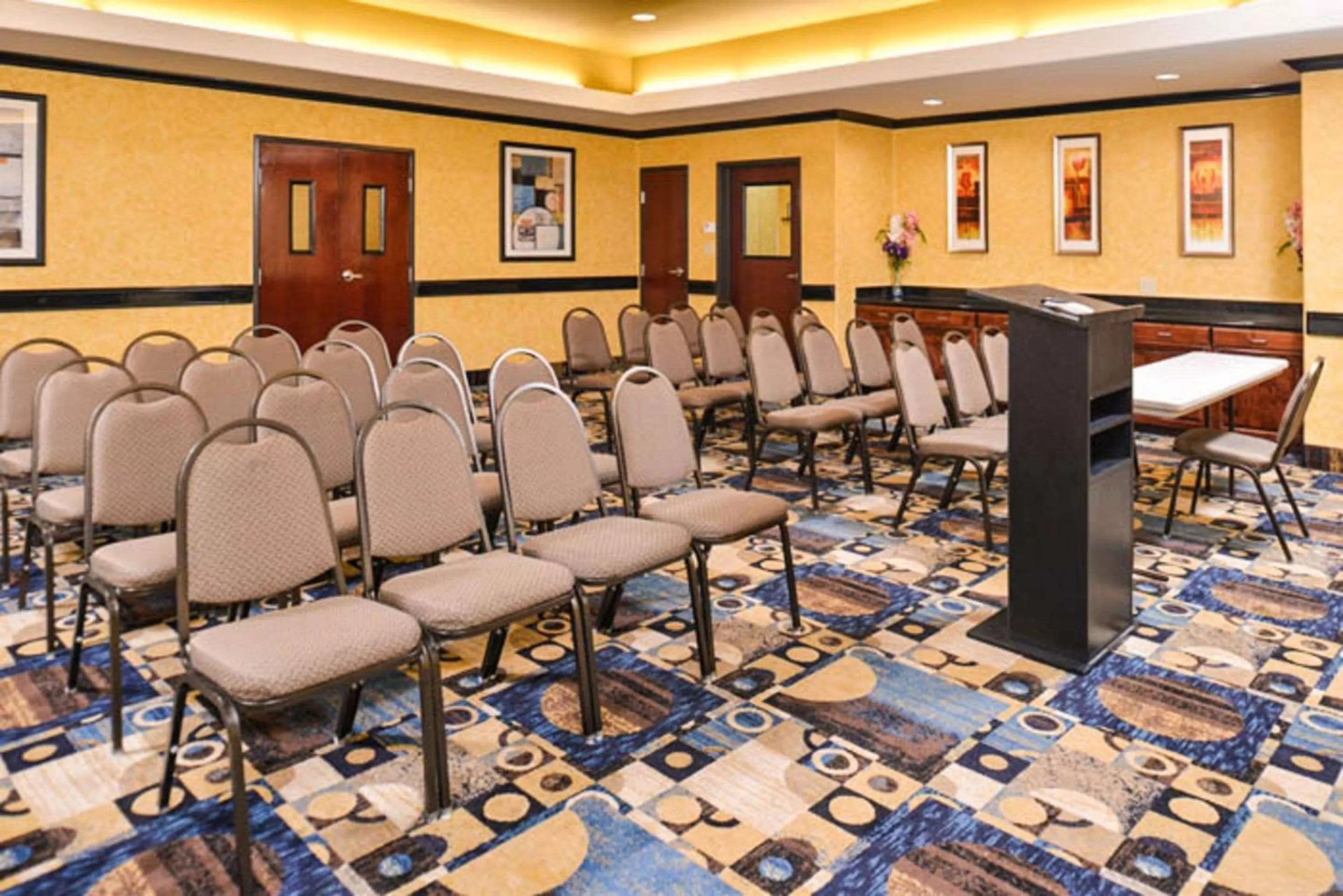 On site in Sleep Inn and Suites Downtown Houston