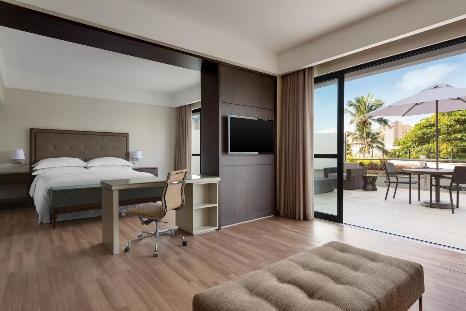 Living room, Bed in Hotel da Bahia by Wish