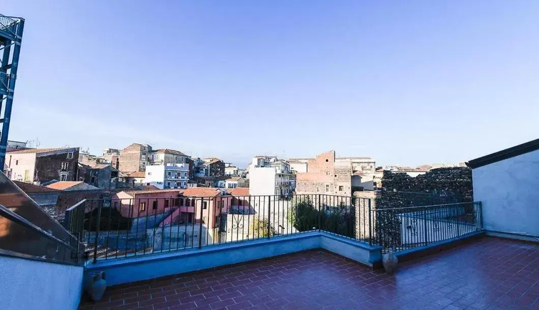 Apartment with Terrace in Antica Catania Accomodation Apartment with Terrace in Antica Catania Accomodation