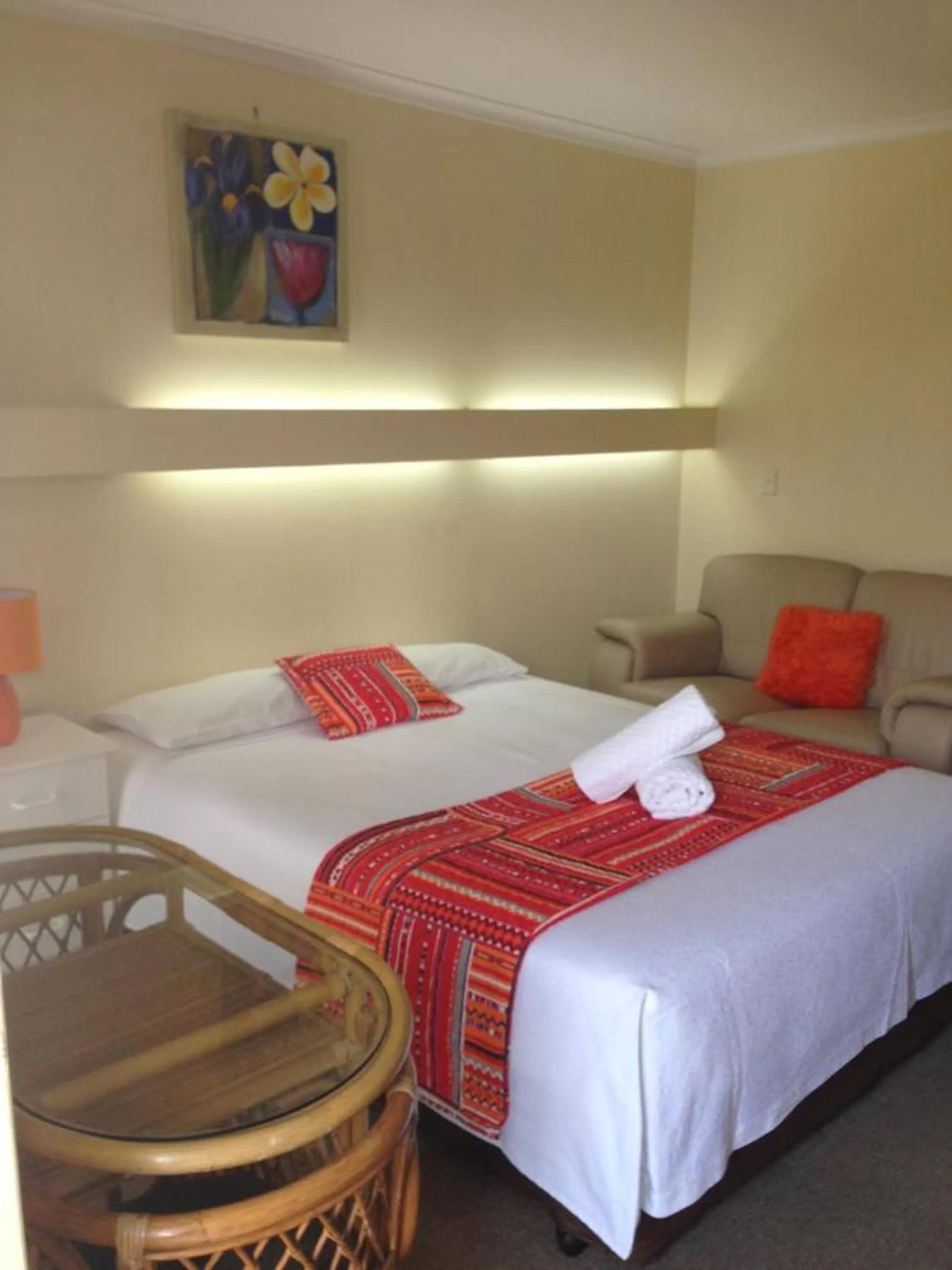 Photo of the whole room, Bed in Abel Tasman Waterfront Motel