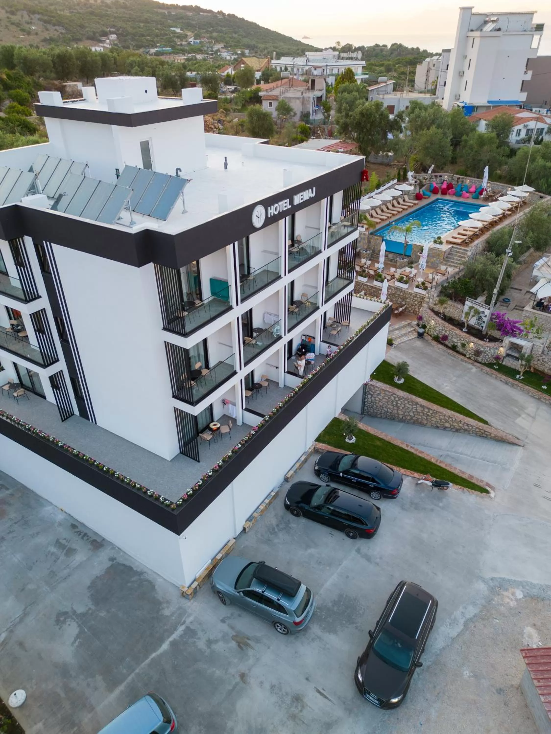 Natural landscape, Pool View in Hotel Memaj