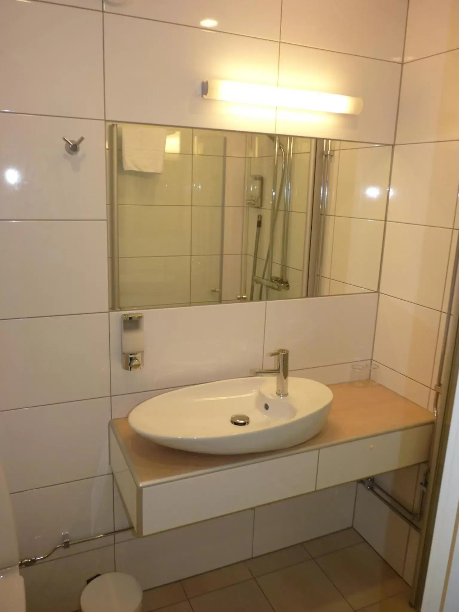 Twin Room with Private Bathroom in Ronneby Cityhotell Twin Room with Private Bathroom in Ronneby Cityhotell