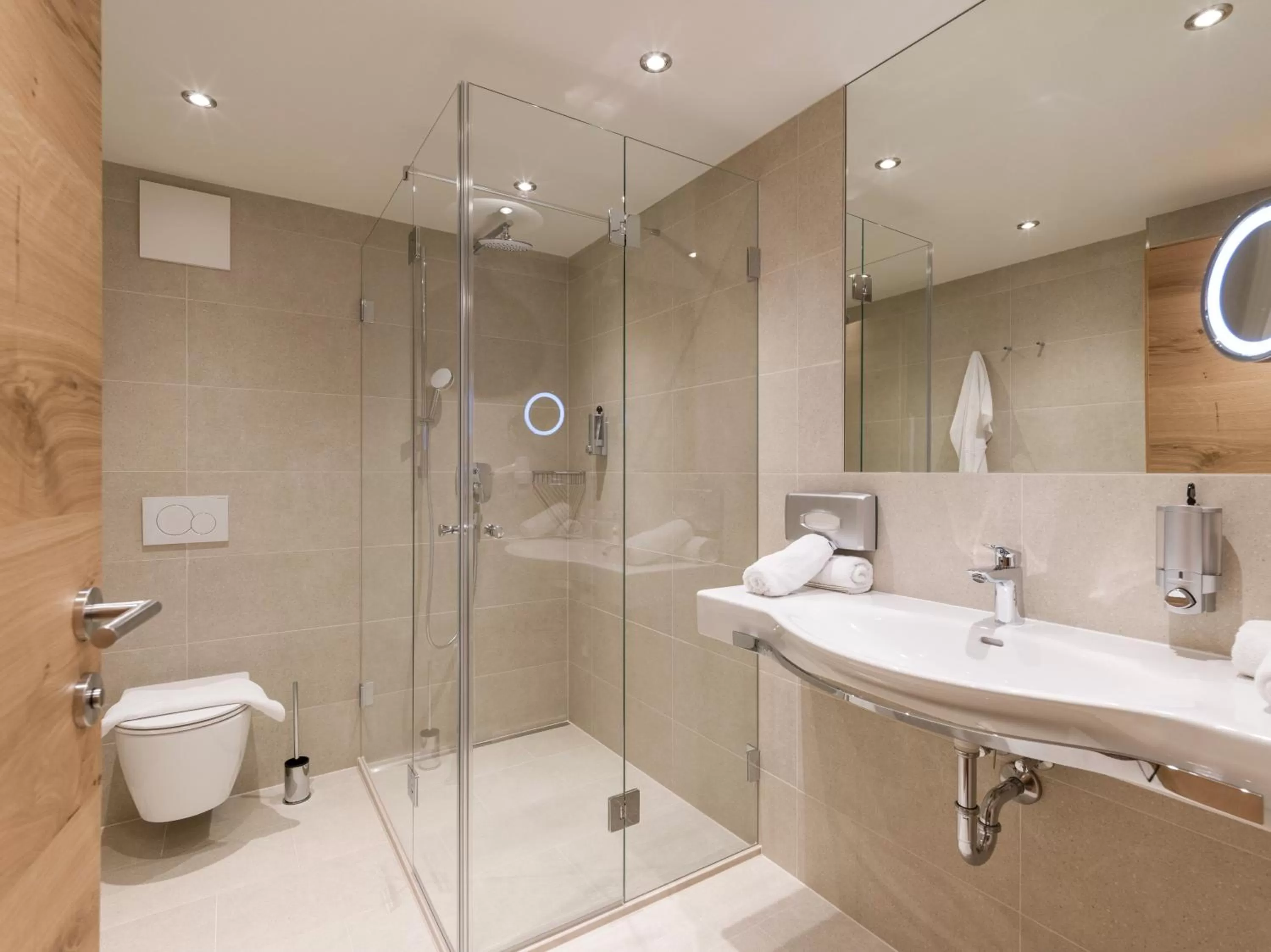 Bathroom in Alpen Glück Hotel Unterm Rain garni