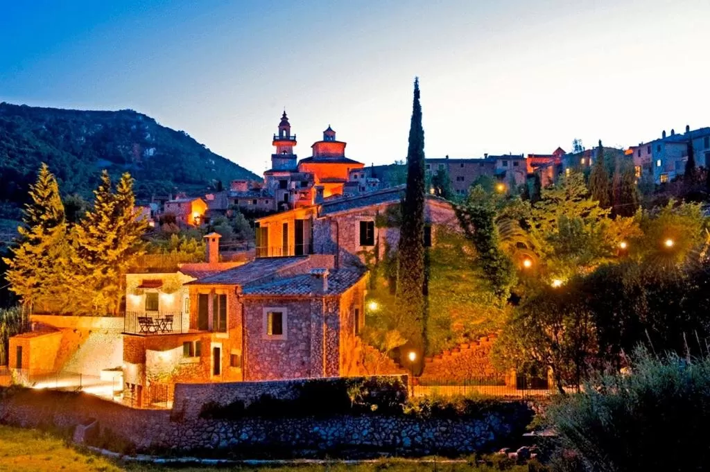 Facade/entrance in Sa Vall Valldemossa