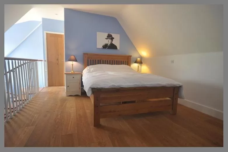 Bedroom, Bed in Court Farm Barns
