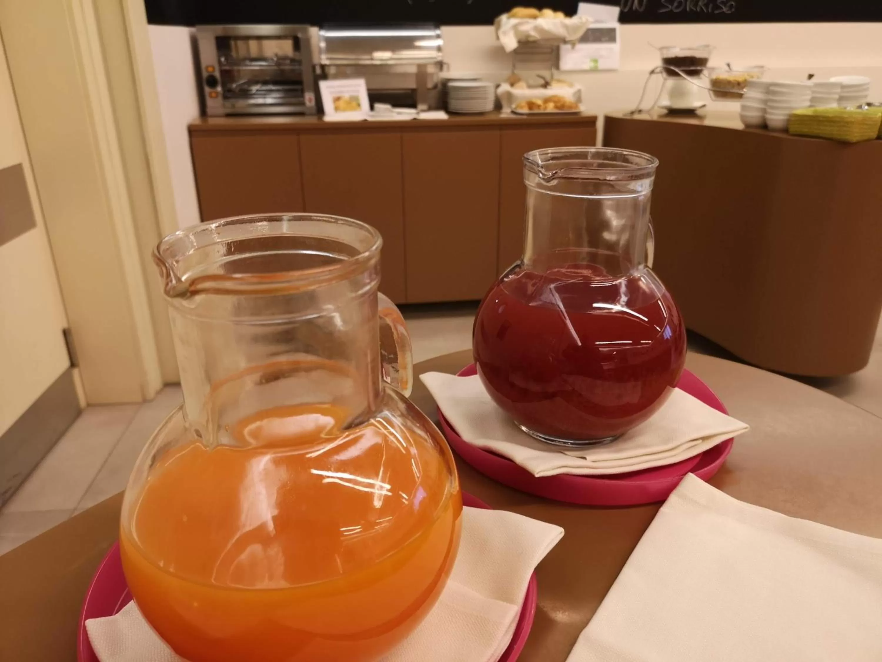 Food and drinks in Key Hotel