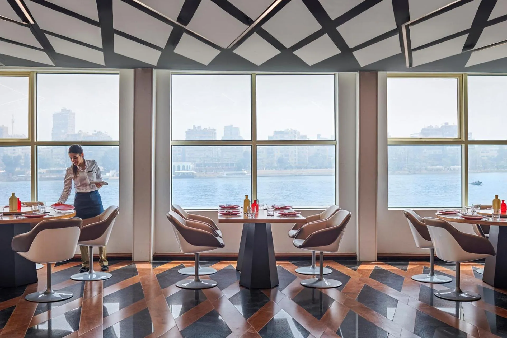 Restaurant/places to eat in Four Seasons Cairo At The First Residence