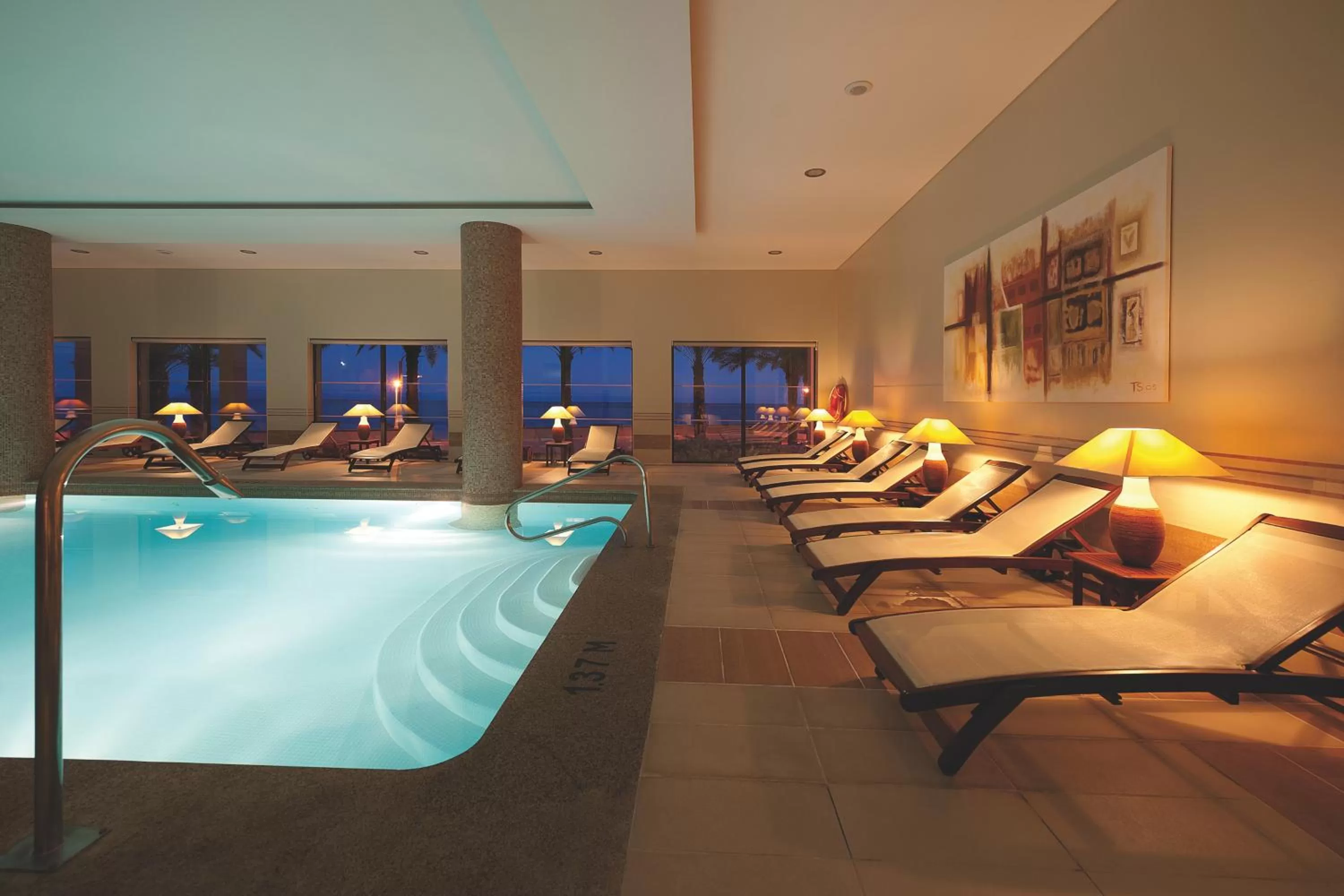 Swimming pool in Vila Gale Santa Cruz