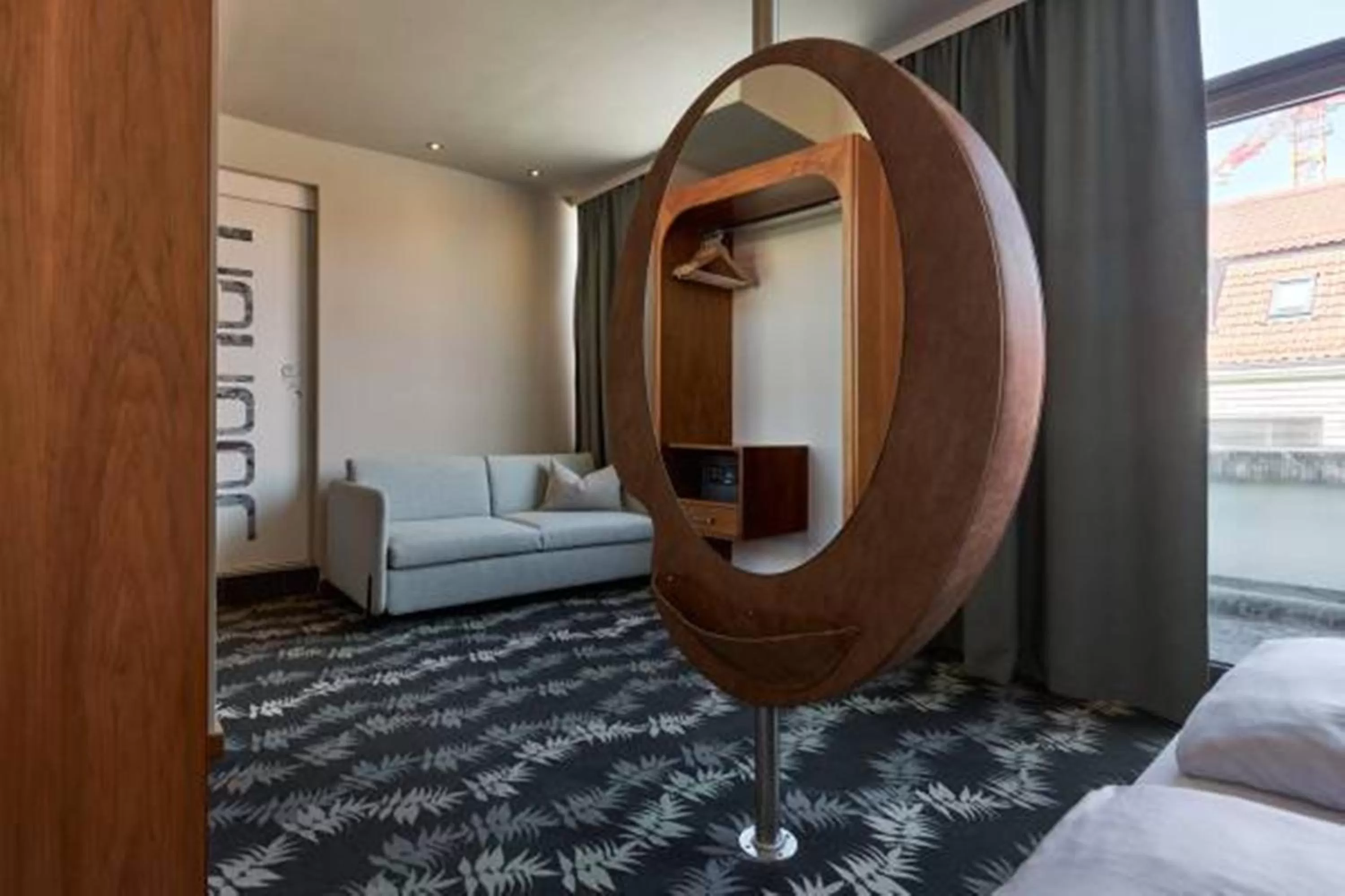 Photo of the whole room in Cocoon Stachus